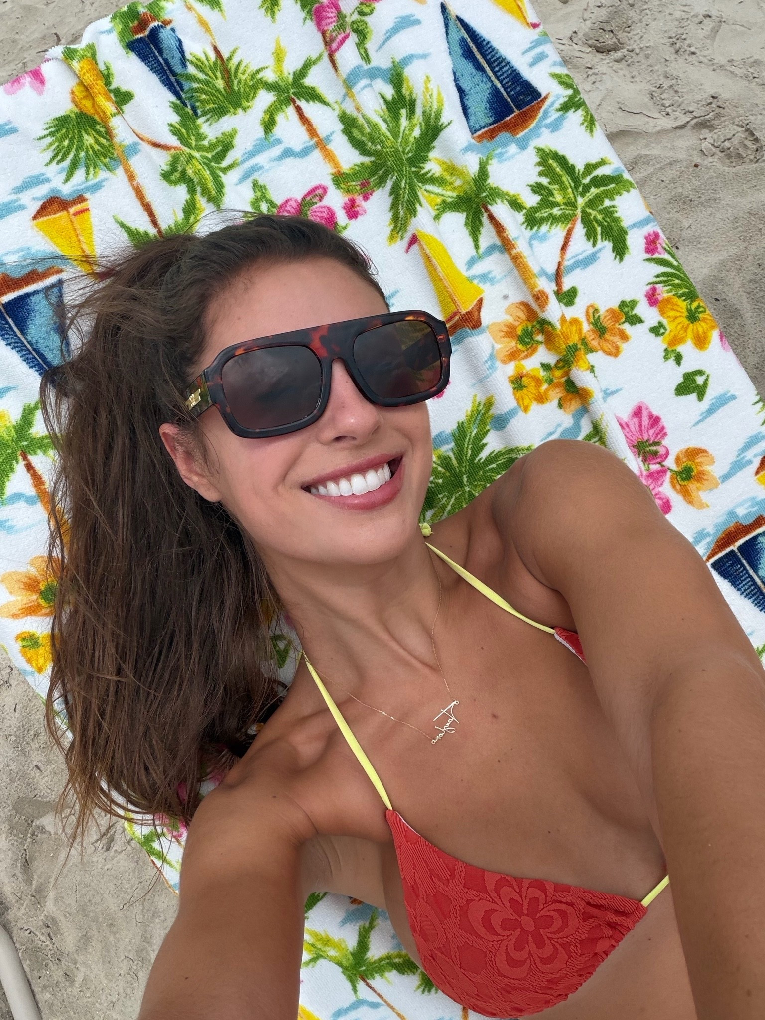Swimsuit and sunglasses🌊👙🤍