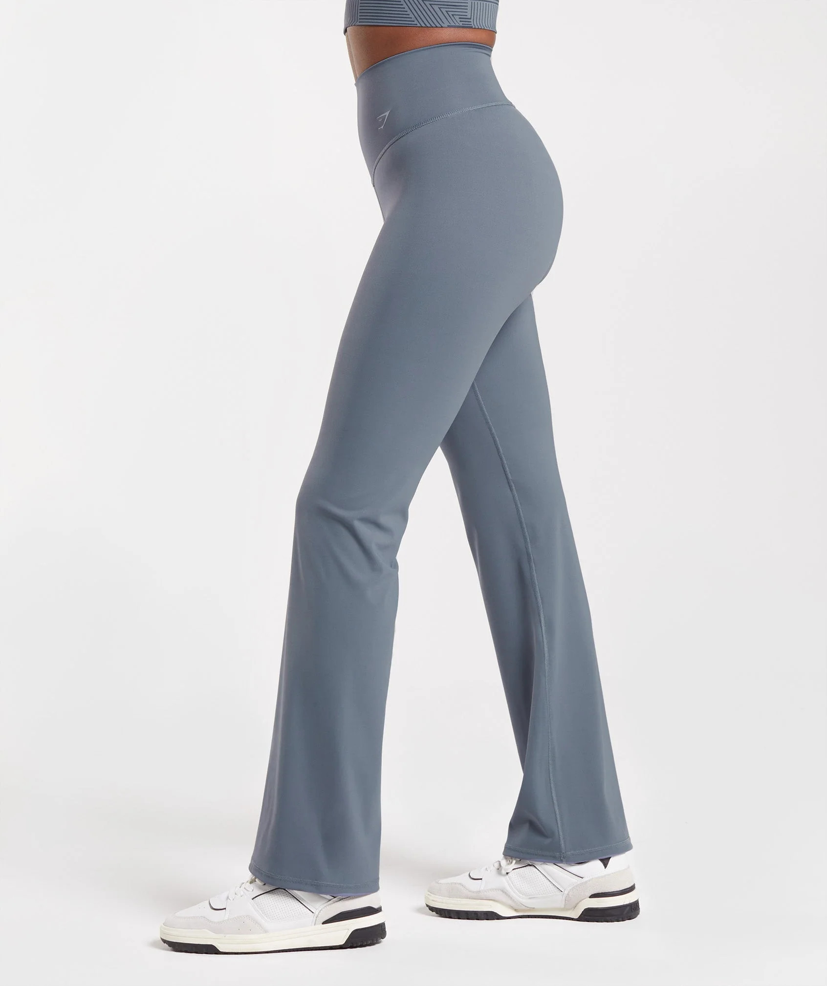 Gymshark Elevate Flared Leggings - Evening Blue | Gymshark (Global)
