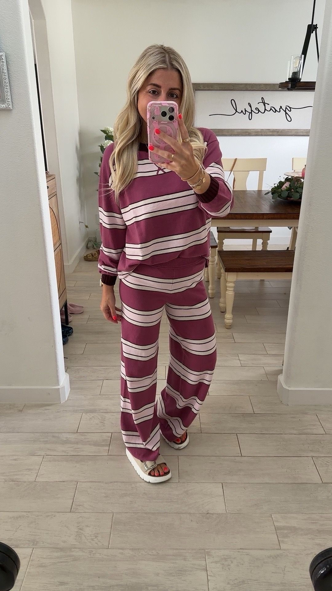 @Aerie matching set
Size xs
Sandals tts

#LTKSaleAlert