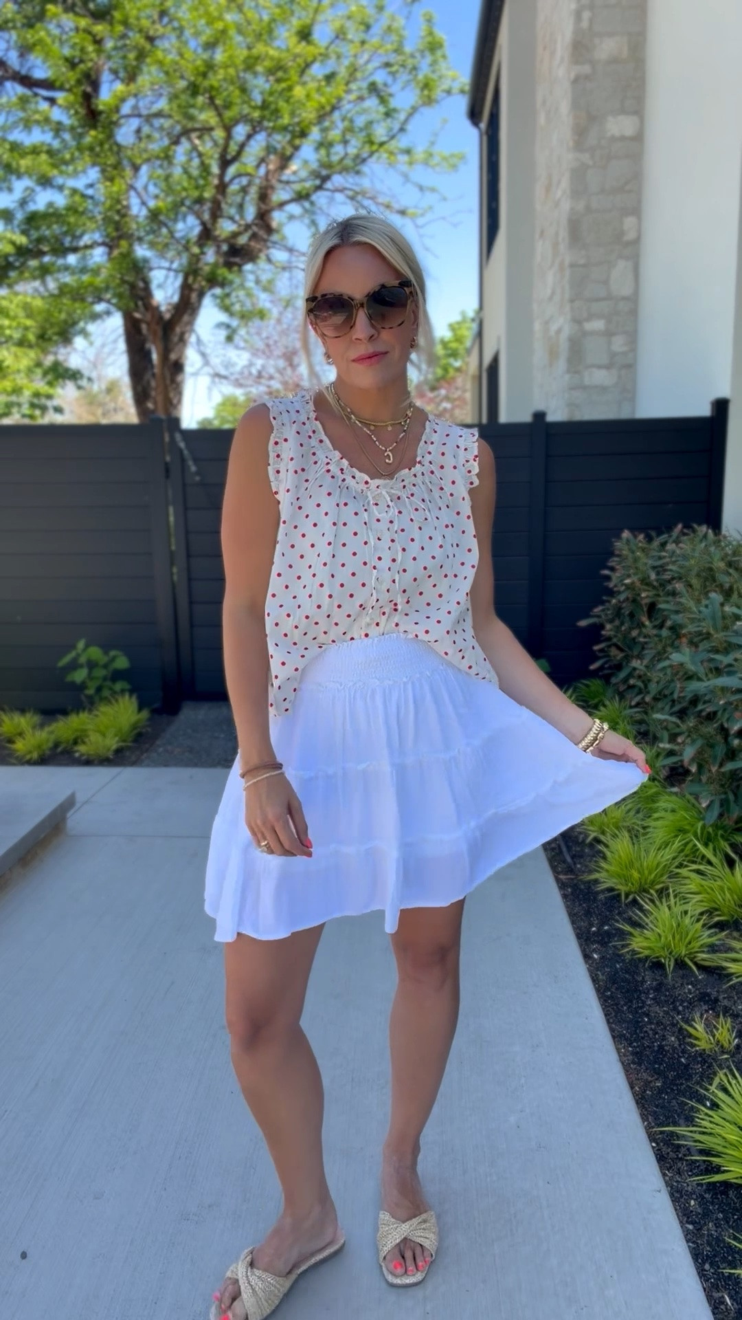 This outfit is so cute and easy!

#LTKgrwm #LTKmomlife #LTKootd
