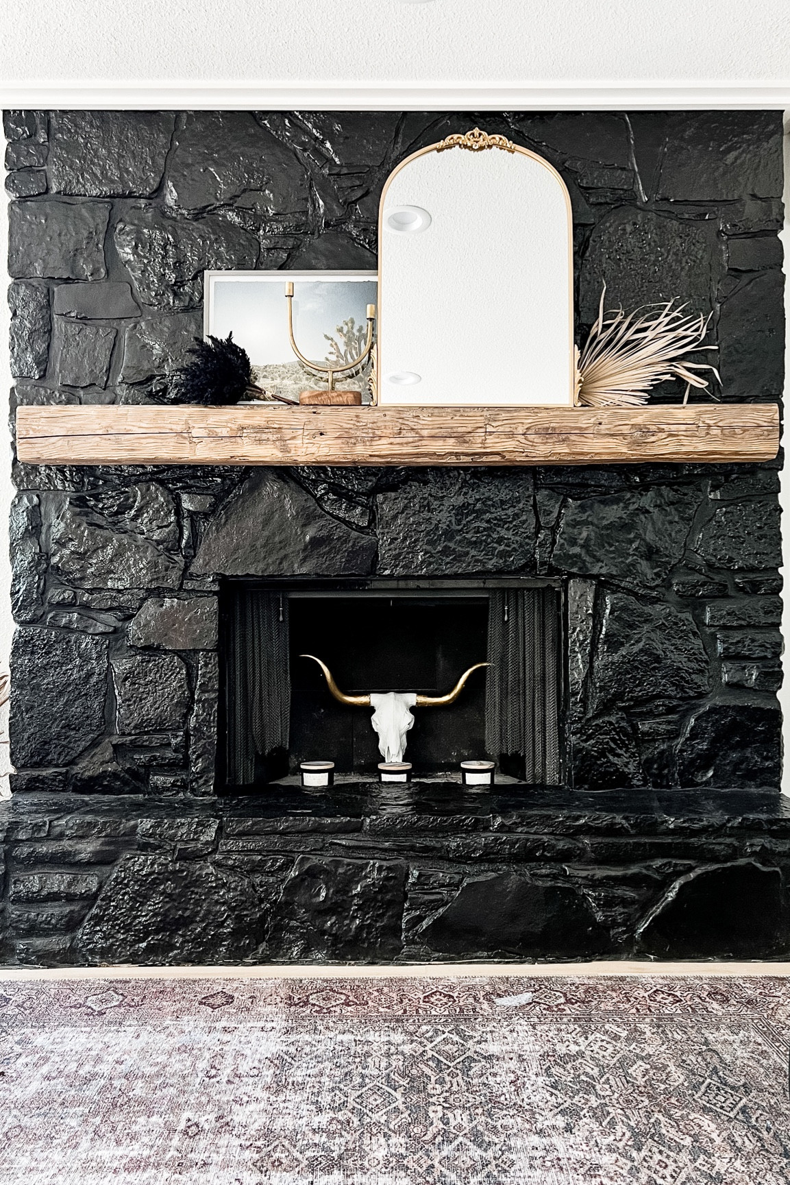 The black is giving fall/moody vibes and I’m here for it. 🖤

#falldecor #moodyspaces #blackinteriors #bolddesign #fireplacedecor #mantledecor #homestyling #fireplace #interiordesign 

#LTKSeasonal #LTKSale #LTKhome
