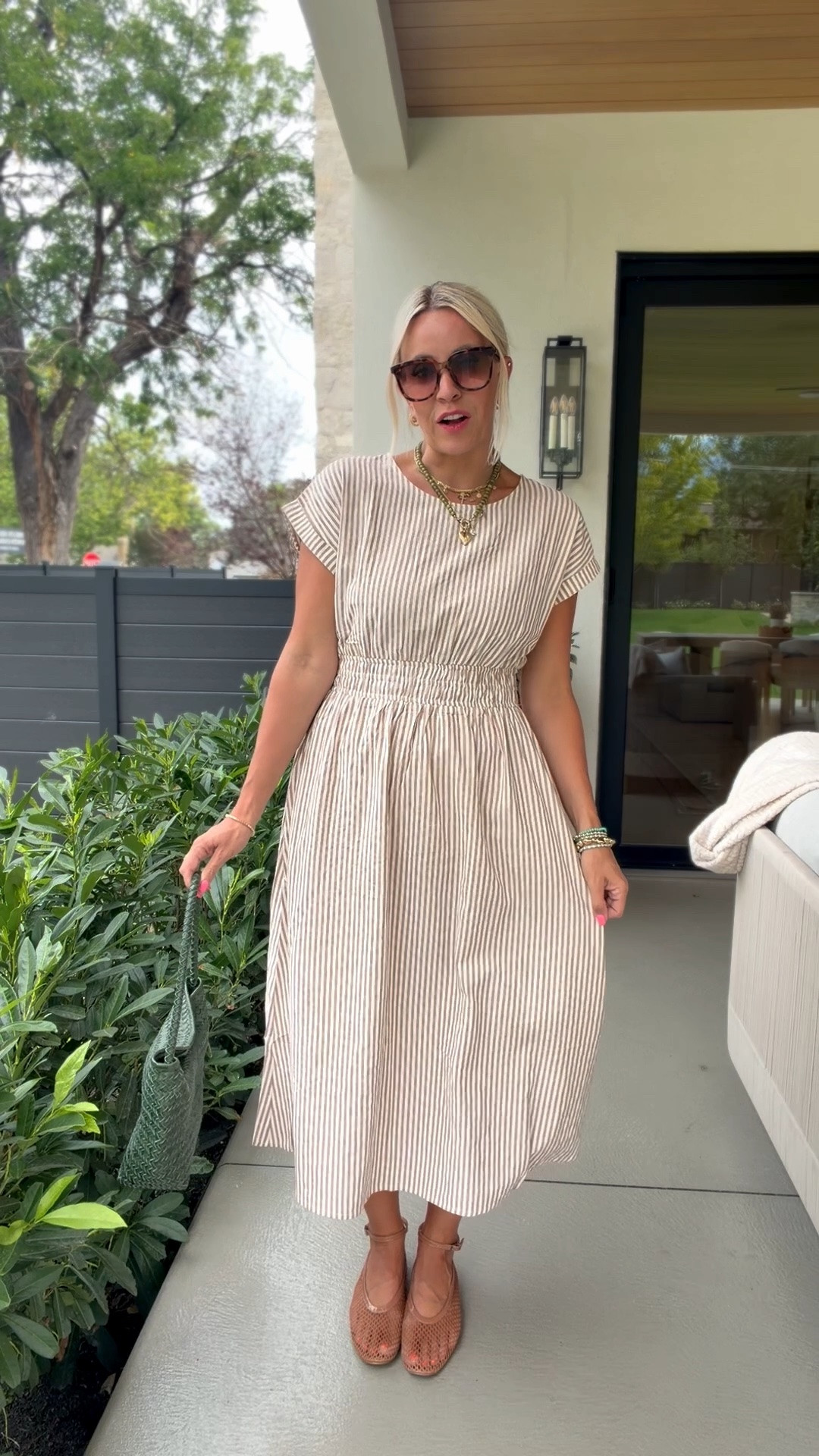 This dress is so cute and perfect for fall!

#LTKootd #LTKgrwm #LTKmomlife