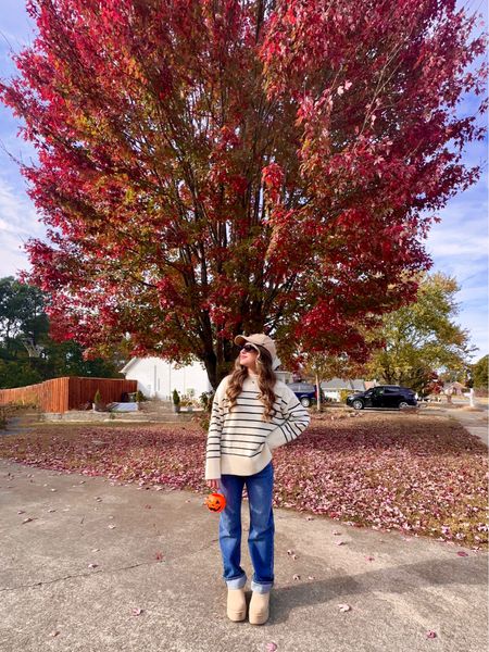 I wish the leaves would hang on a little longer, it’s been a beautiful fall 🍁. 
Catch me in these jeans everyday because I wanted the perfect high waist and  90s look and I have found them. 

#LTKshoecrush #LTKHalloween #LTKfindsunder50