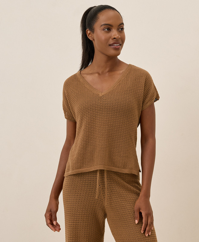 Women’s Beachside Linen Crochet V-neck Top made with Organic Cotton | Pact | Pact Apparel