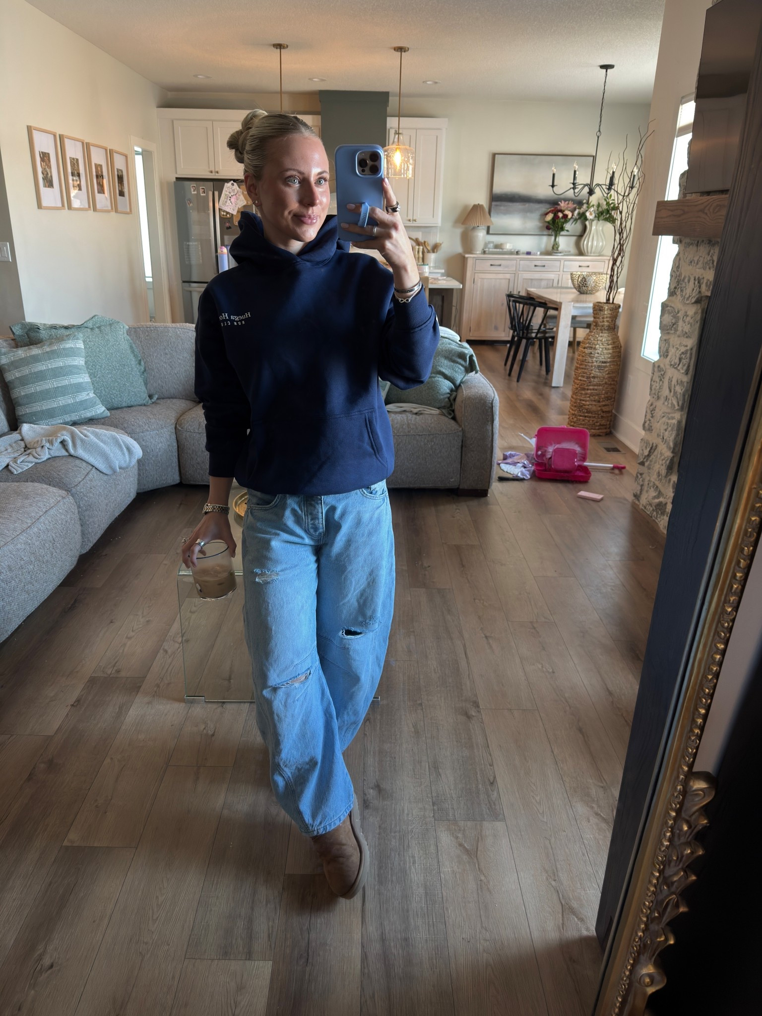 Monday OOTD

#LTKmomlife #LTKootd #LTKgrwm