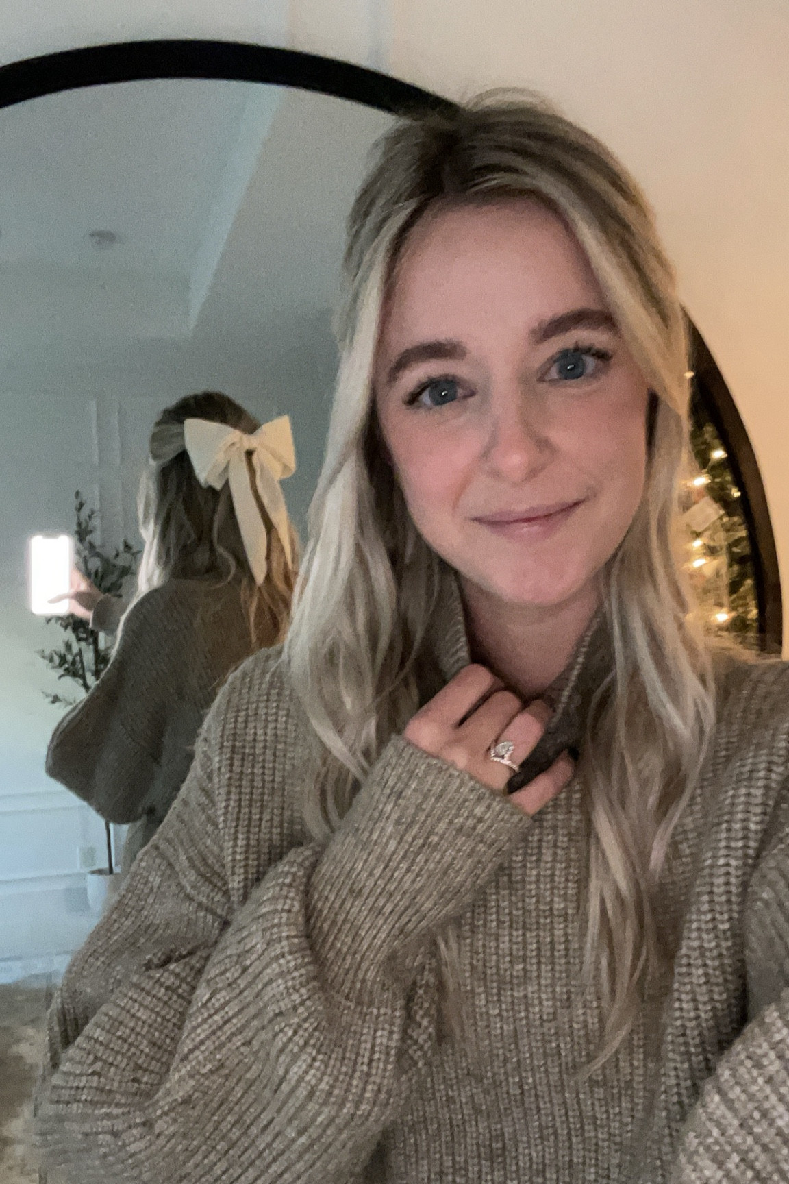 I’m obsessed with hair bows for the holiday season 😍 these $8 barrettes and bows from Target are the perfect finishing touch! velvet bow | hair bow | silk bow | bow scrunchie | holiday hair

#LTKstyletip #LTKbeauty #LTKHoliday