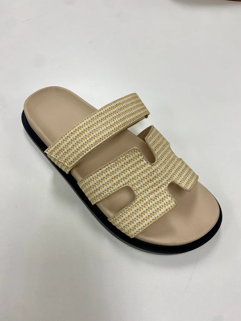 NEW!! The Lowkey Famous Slide in Raffia | Glitzy Bella