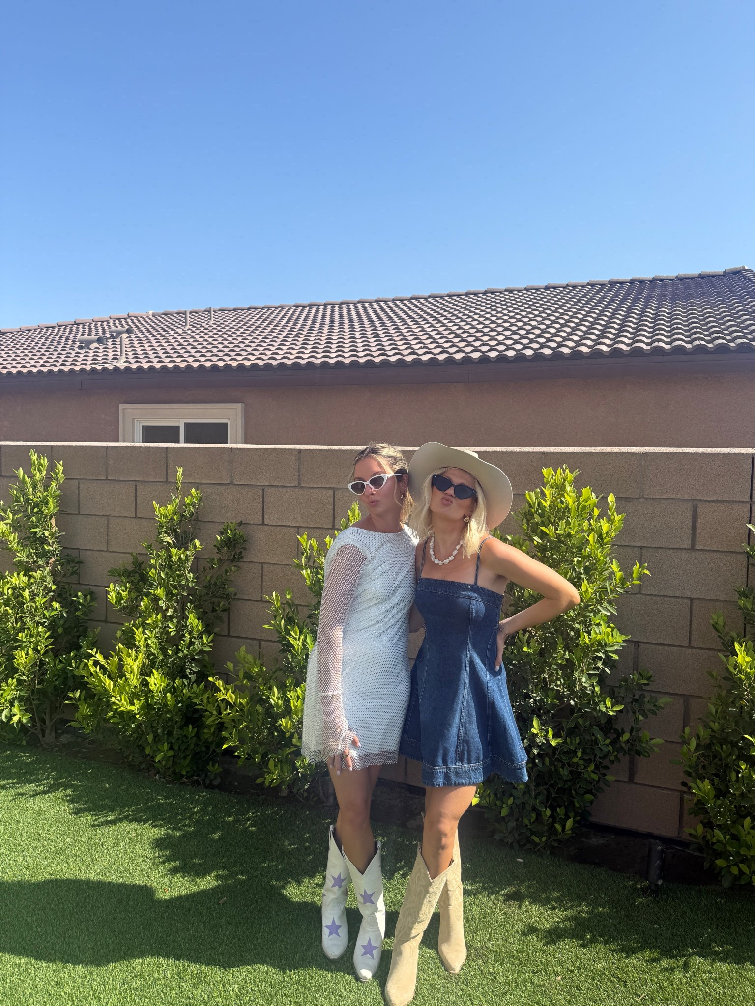 My fav denim dress!! Took a size 0! 

#LTKStyleTip #LTKFestival