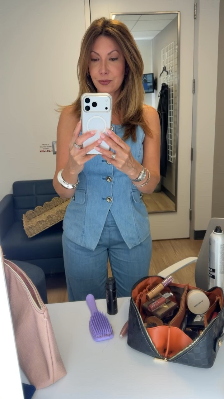 My go-to hairspray that doesn’t make my hair feel crunchy! 10/10 recommend. Also wearing this set from WHBM so many of you have asked about! 



#LTKSaleAlert #LTKootd #LTKgrwm