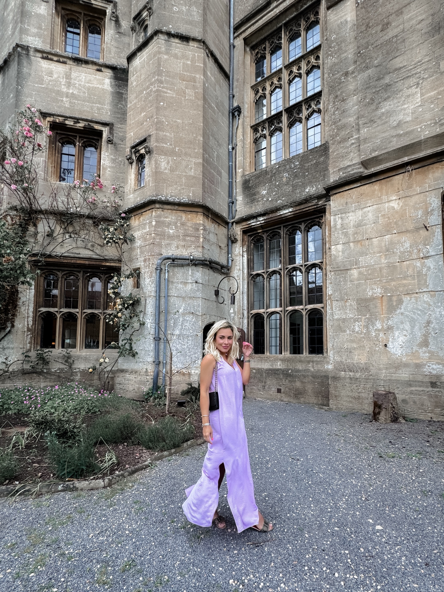 This dress is a Spring -Summer staple in your closet . It also comes in navy and as you can imagine we can wear it in many different ways. #FranneGold