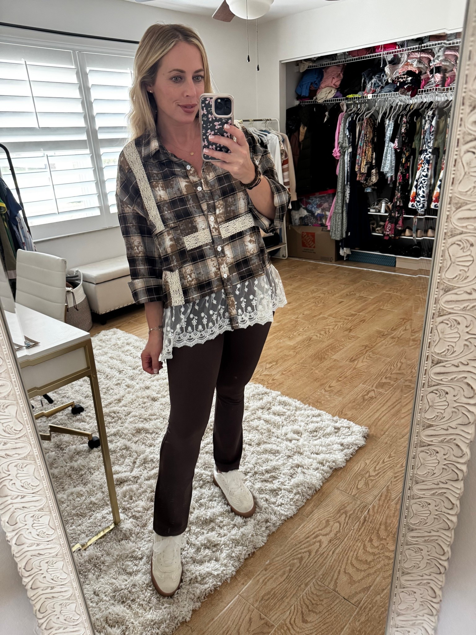 Neutral outfit at 10 weeks pregnant 

#LTKBump #LTKMidsize #LTKootd