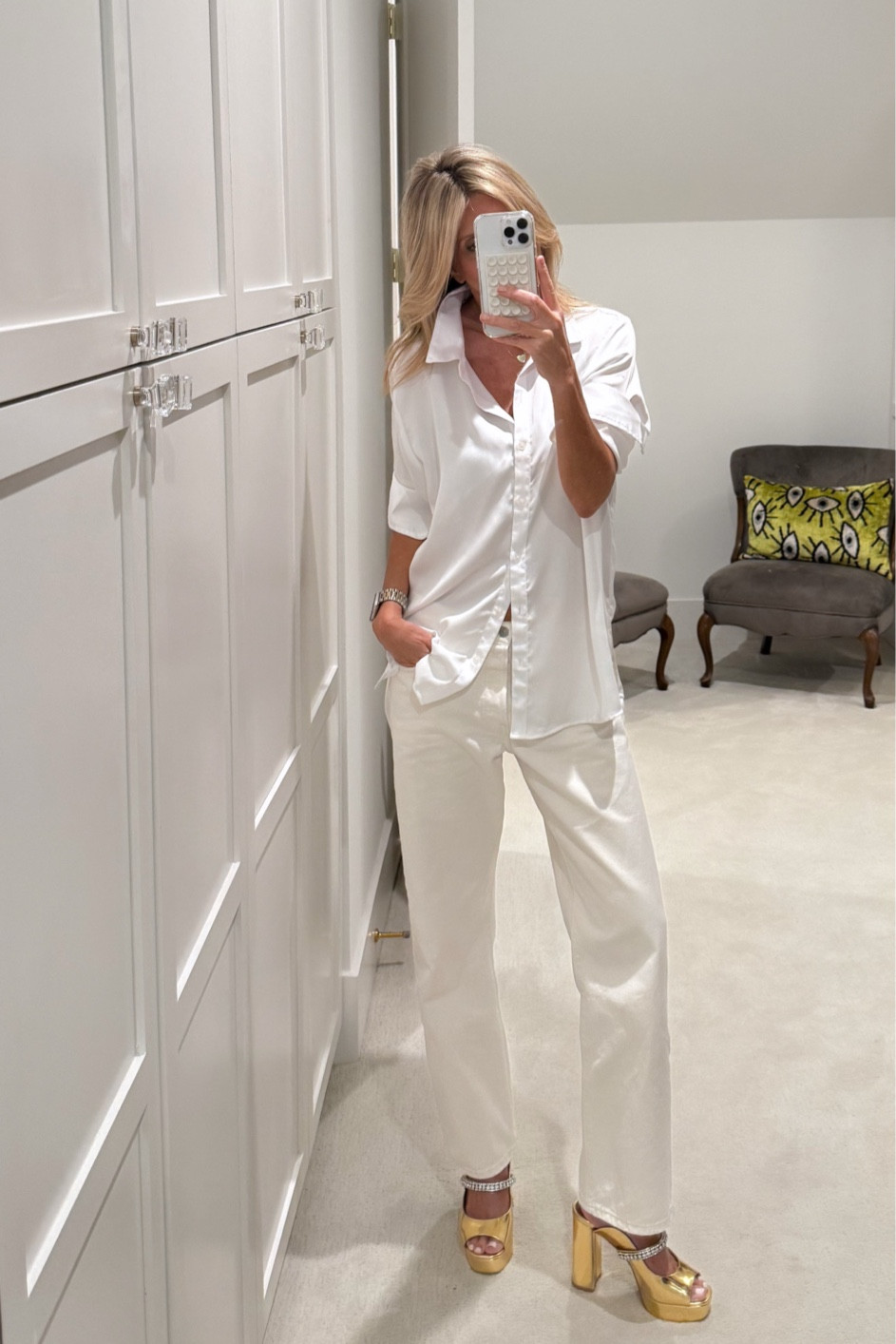 Head to toe easy look: cream + white + gold

Jeans: I said at one size for super relaxed look

Shirt: I sized up one size for relaxed look

Shoes: tts & I love them!

✨Jewelry: Melinda Maria - use code StephanieF to save sitewide✨

#LTKStyleTip #LTKShoeCrush #LTKSeasonal