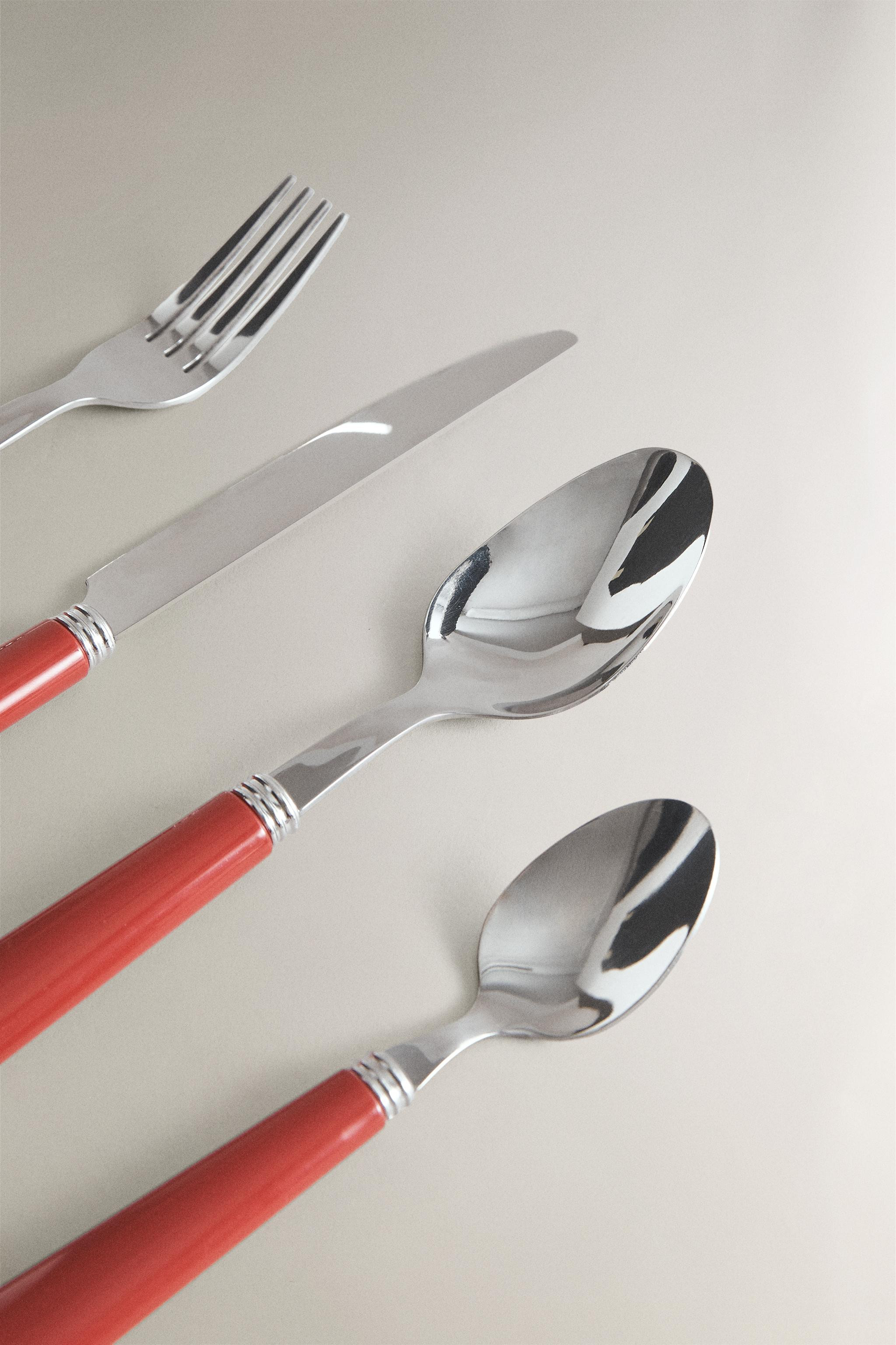 4-PIECE FLATWARE SET WITH COLORED HANDLE | Zara US