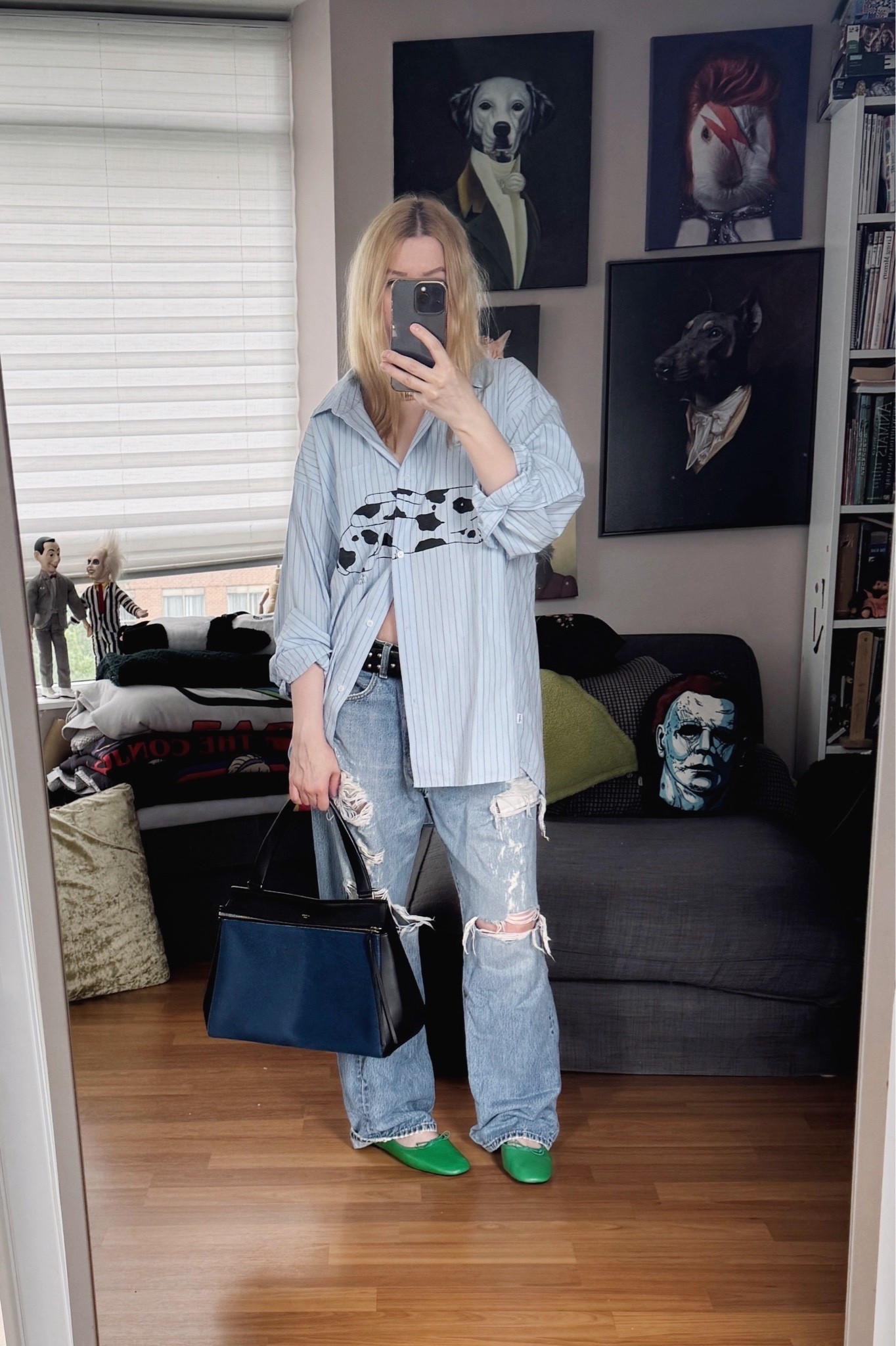 I got sucked into buying this shirt because if the rabbit on it 😬
Jean, bag, belt, and necklace are preloved/vintage.

#LTKcanada #LTKsummer #LTKstyletip