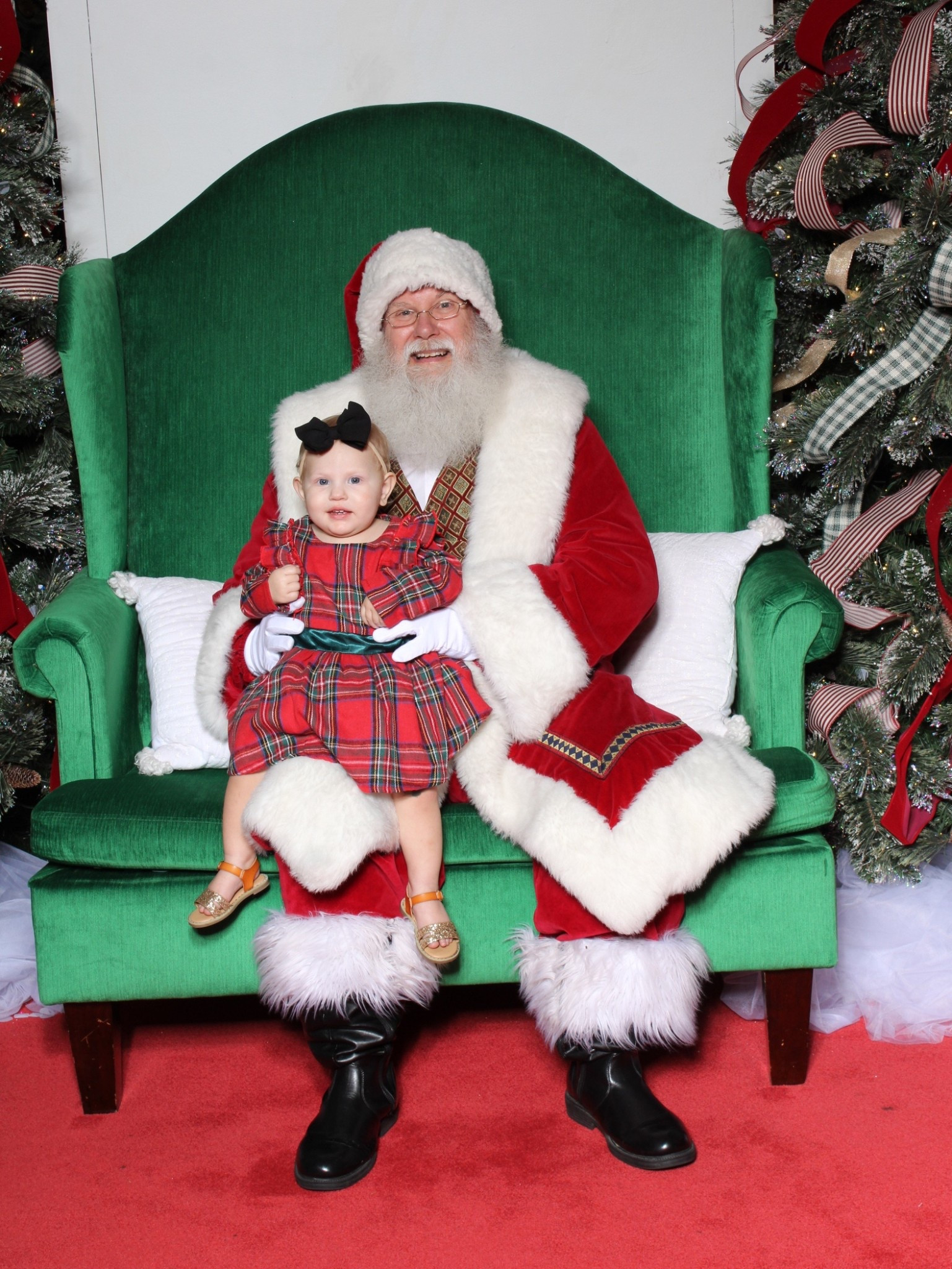 LAINEE MET SANTA 🎅🏼 (so did kynnlee but she couldn’t be bothered with a good picture 🥴😆)

Santa clause pictures, Santa outfit, Christmas pictures, toddler outfit, toddler girl fashion, toddler girl style, toddler Christmas dress, girl moms, Amazon finds



#LTKKids #LTKHoliday #LTKootd