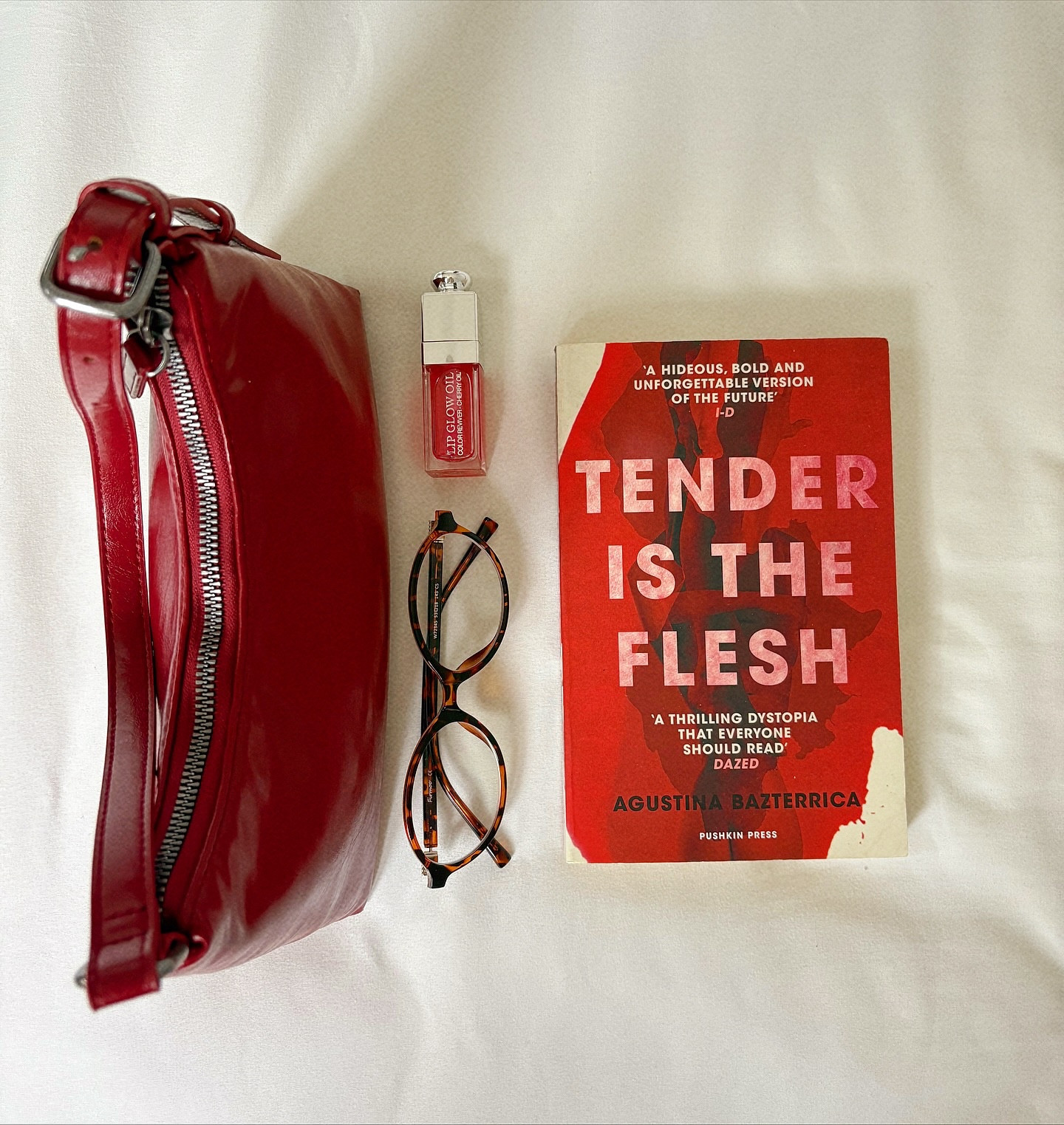 choose your fighter: book edition 🌈📚

which colour are you picking? 👀