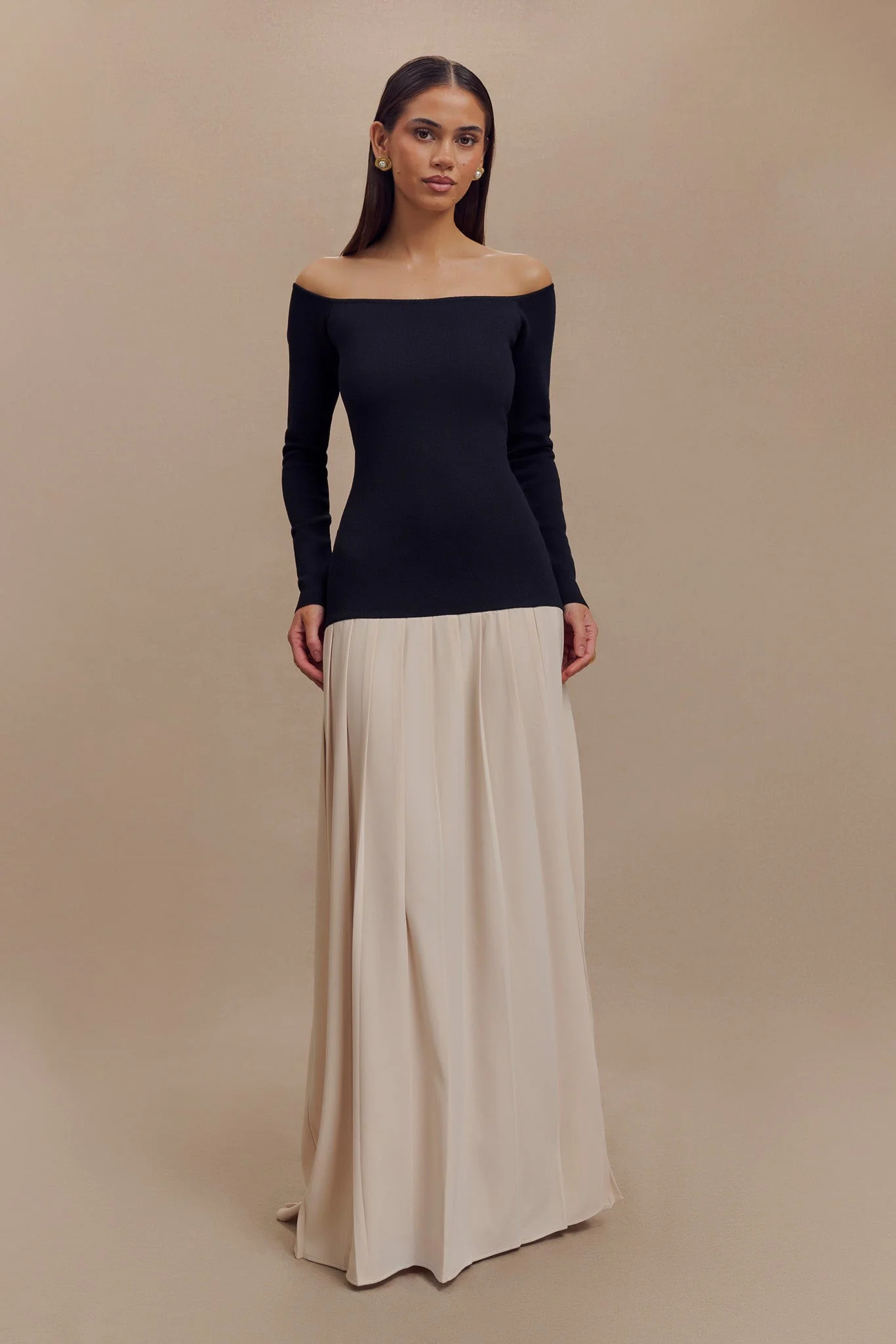 Contrast Knit Off Shoulder Maxi Dress - Navy And Cream | MESHKI US
