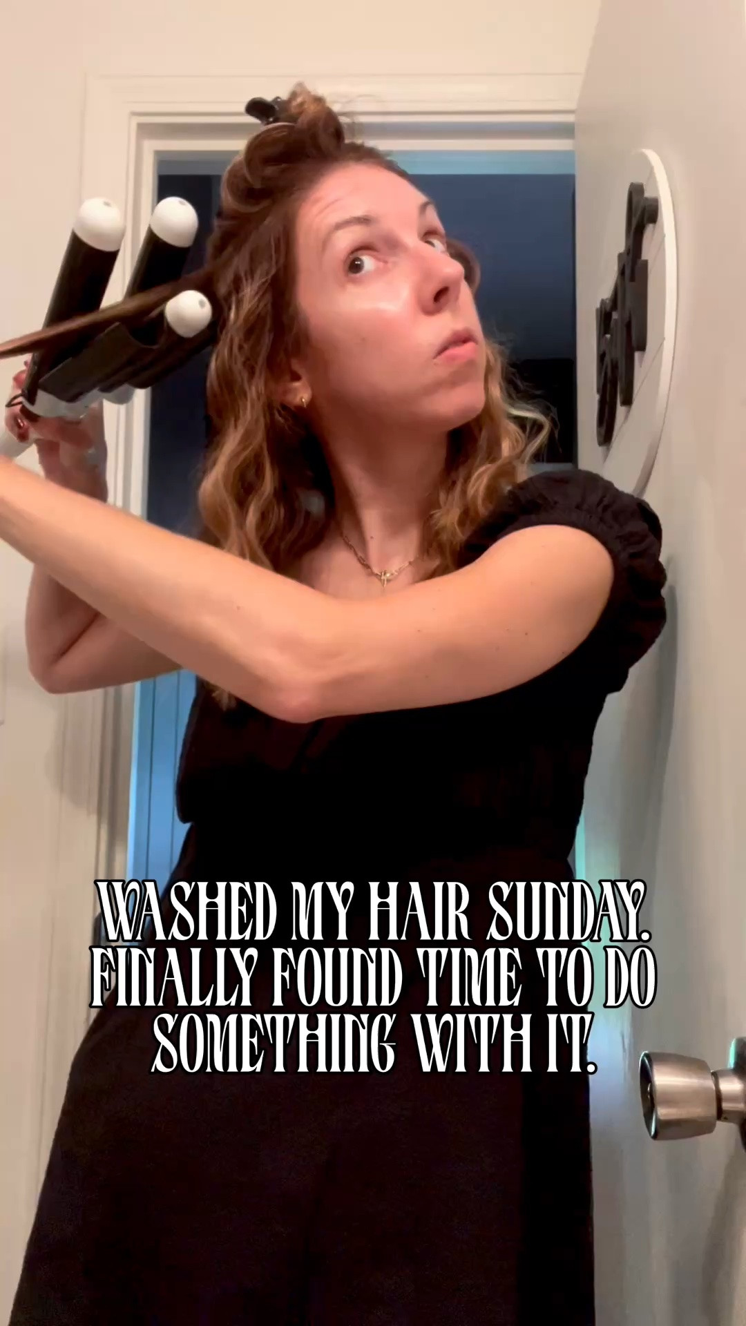 There’s just something about beach curls that makes me feel a little more put together. 🤍 

I washed my hair on Sunday, but mom life kept pushing styling to the bottom of the list. 

Today I finally found a few minutes to do something with it, and these easy waves were exactly what I needed. 

Sharing the products and tools I used if you’ve been looking for a simple, low-effort hair routine!

#LTKgrwm #LTKmomlife #LTKBeauty