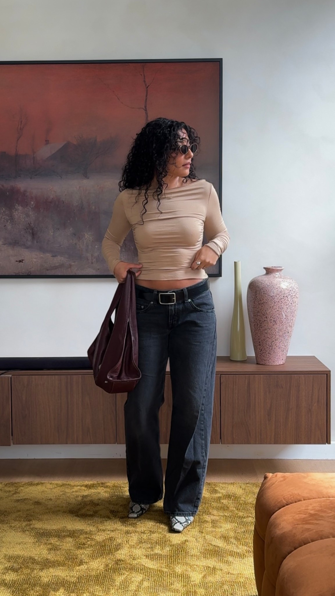 Sized up in the jeans for a looser fit & they’re perfect 🖤 also best length for short gals like me 

#LTKaustralia #LTKpetite #LTKstyletip