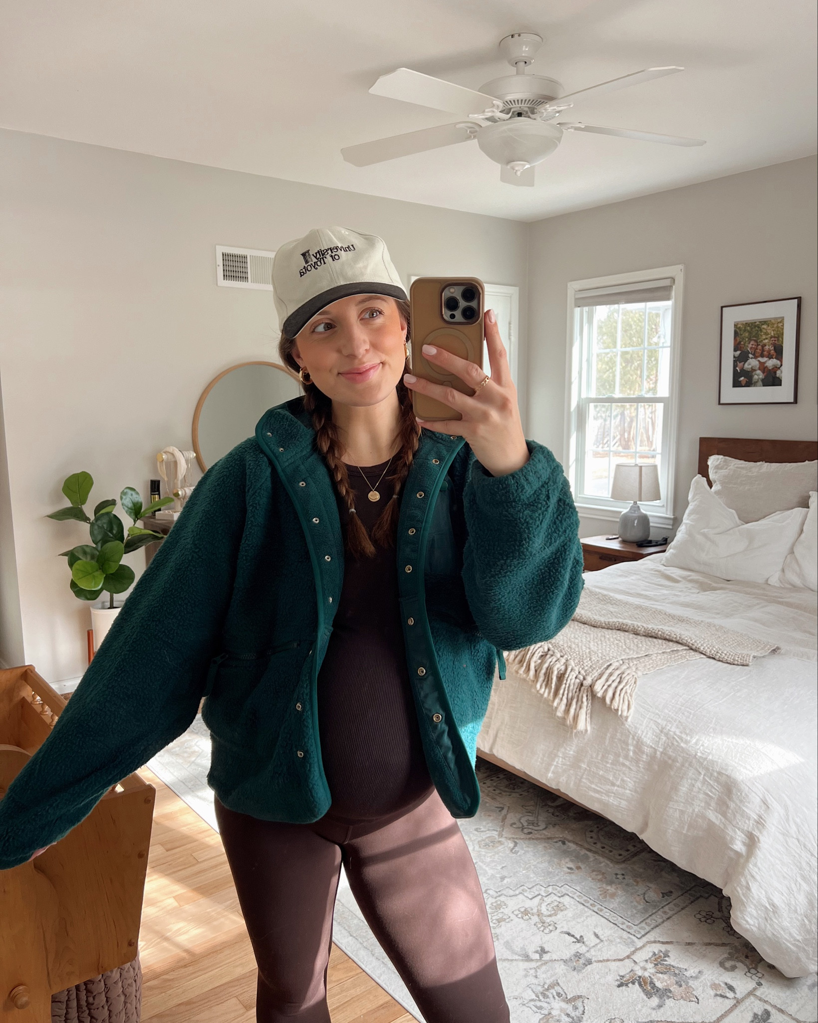Wearing size M! 

Free people dupe, Amazon find, Amazon fashion, Hit the slopes jacket, hit the slopes dupe, spring fleece  