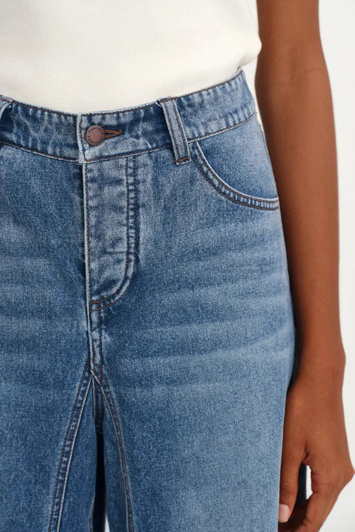 Glaire Straight Wide Leg Jeans in Lyocell Denim | Fabrique