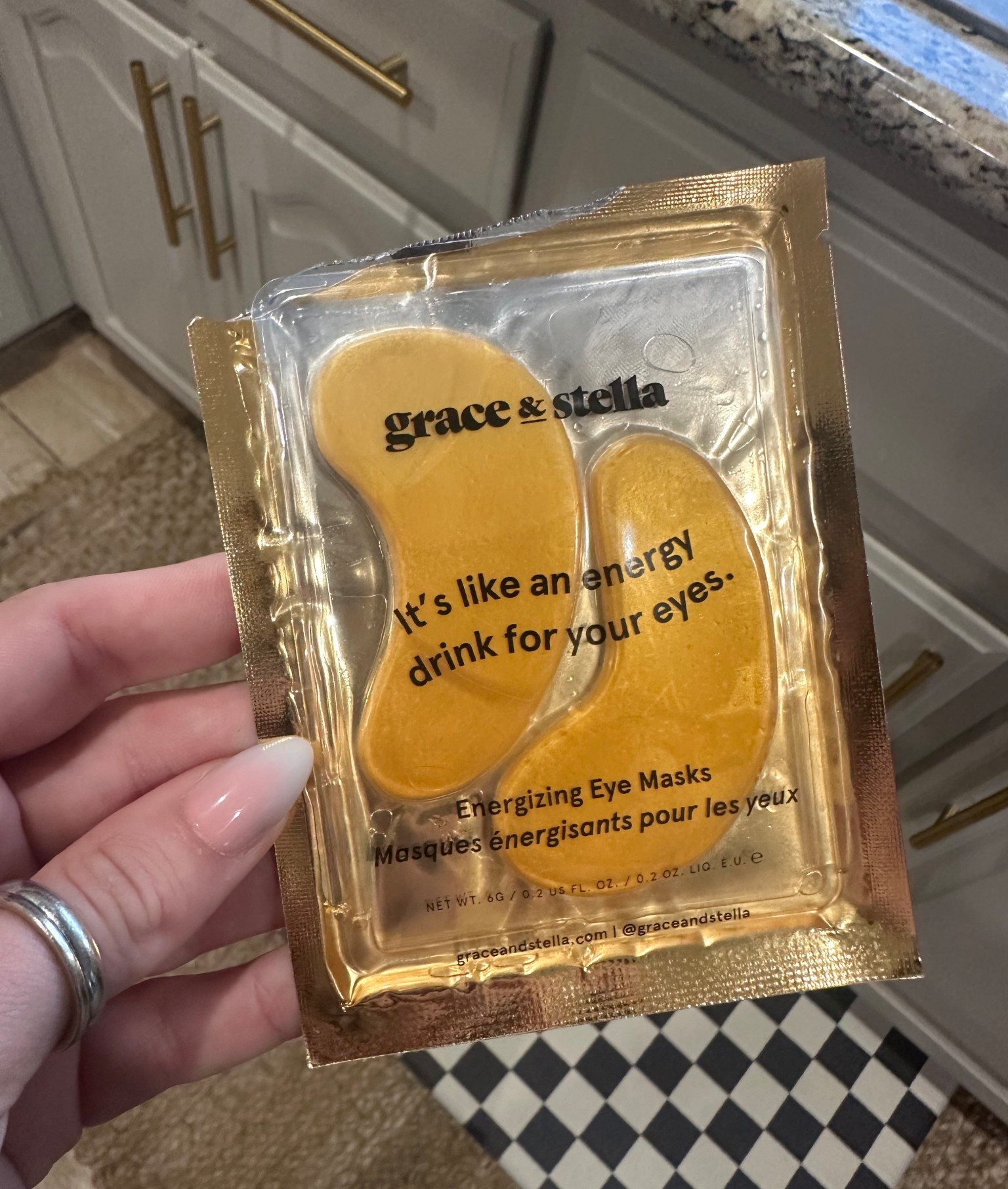 BEST sleepy eyes  Put these in the fridge overnight before use, your eyes will thank you!! 🧊 