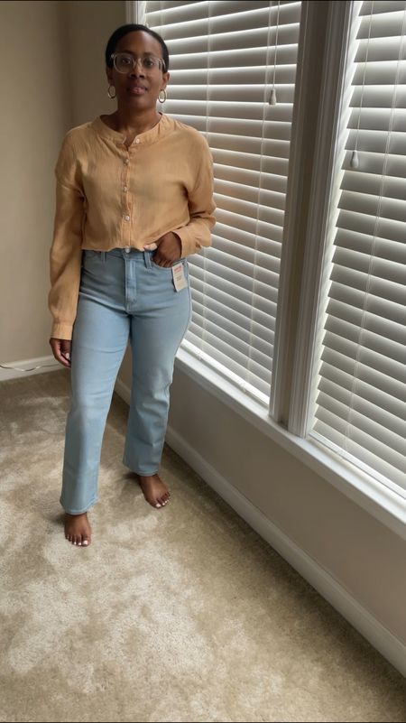 These Heritage high rise straight jeans are the perfect light wash. They are the perfect length since I’m 5’1.” They were on sale #walmart but on their website, they’re $26. Still not a bad price for a good pair of jeans. I’m wearing a size 26.

•Follow for more styles!!•

#walmartfinds #walmartfashion #jeans #denim

#LTKunder50 #LTKstyletip #LTKFind