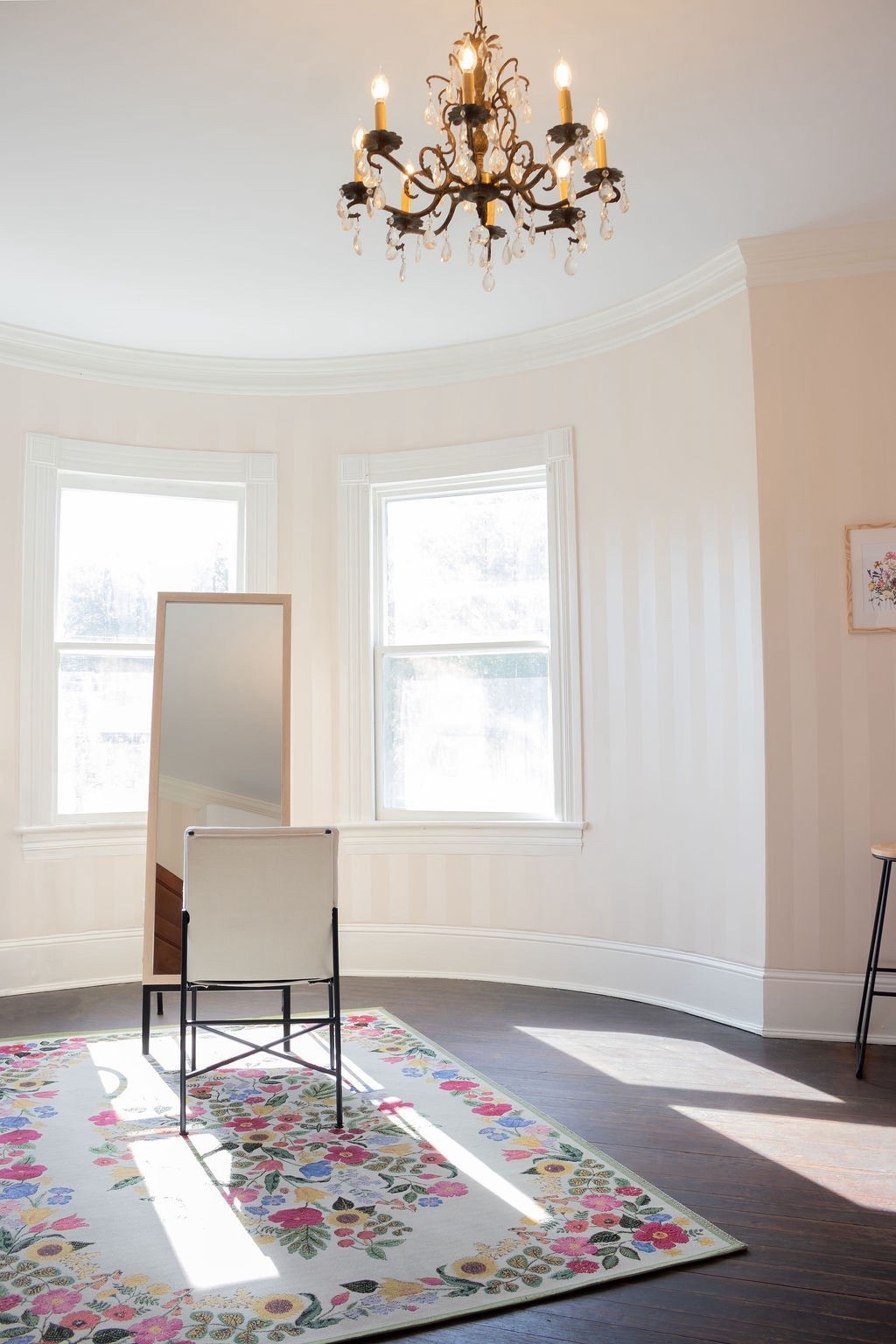 Another home renovation in the books for 2025! I used the Laura Ashley Pearlescent Stripe Linen Wallpaper to decorate this room in Minden’s Mysterious Yellow House. I’m also linking similar versions of my chair, mirror, and rug.    


Home, home decor, home renovation, wallpaper, patterned wallpaper, home decor inspo, home inspo, living room decor inspo, renovation ideas, remodel inspo, room transformation, renovation project, home makeover, Amazon home finds, affordable home decor



#LTKOver40 #LTKHome