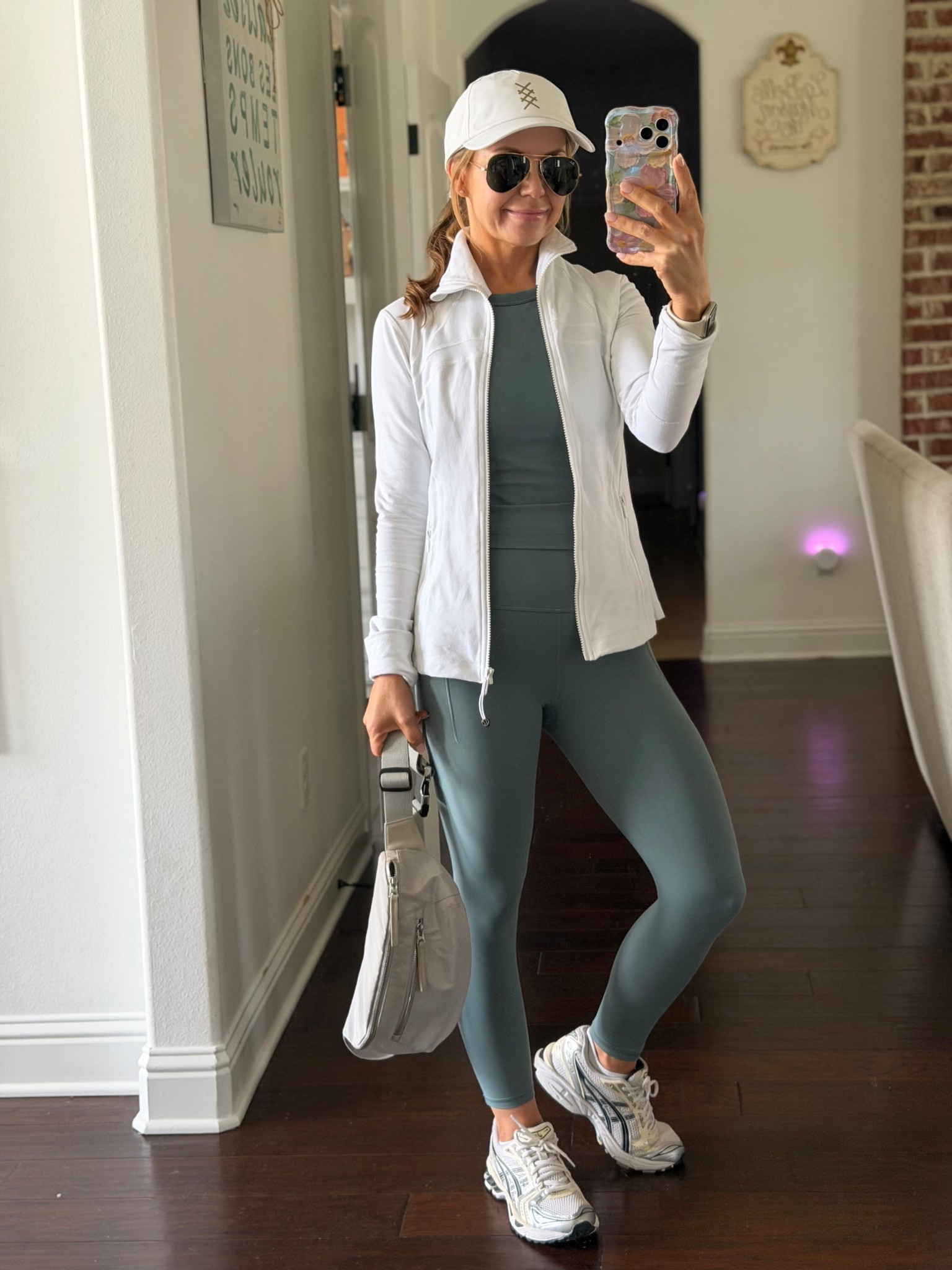 Gym-fit. Legging and tank on sale 

#LTKSaleAlert #LTKootd #LTKActive