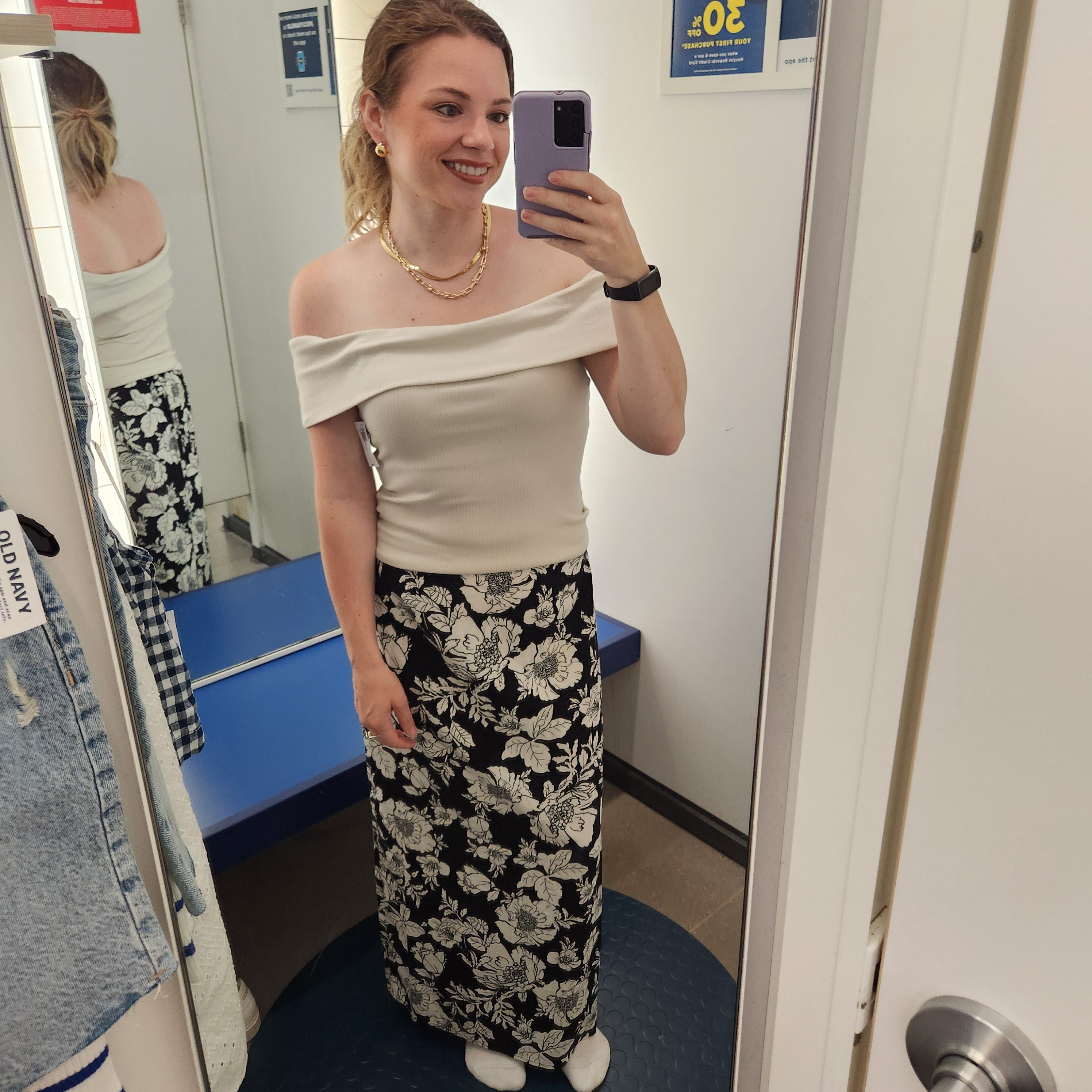 Linen floral Maxi skirt size smallOff the Shoulder ribbed top size medium

#LTKSeasonal #LTKOver40 #LTKMidsize