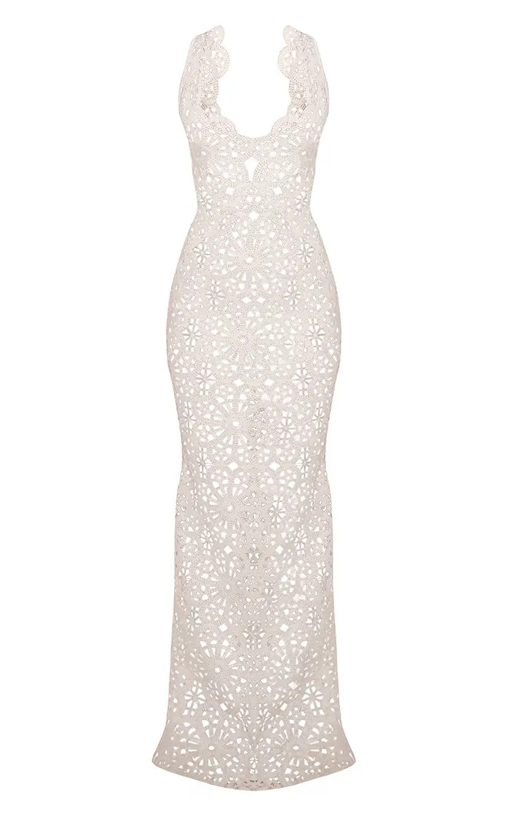 White Flower Crochet Plunge Beach Maxi Dress | PrettyLittleThing UK