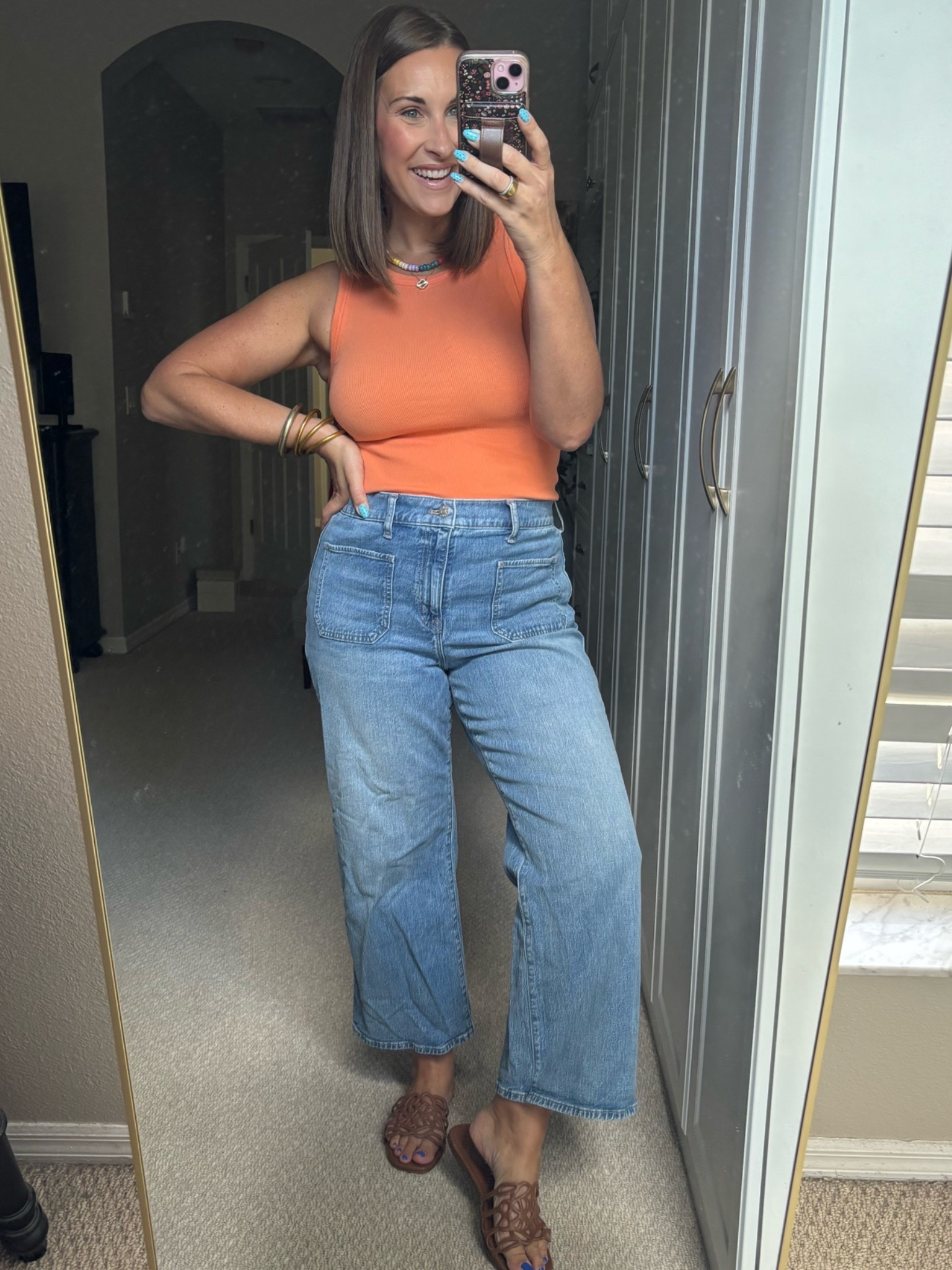 Really just wanted to wear jeans today! The cropped wide leg is a great summer option 🍊
@jcrew 

TTS: medium tank
Size 29/30 jeans

#LTKootd #LTKgrwm #LTKSaleAlert