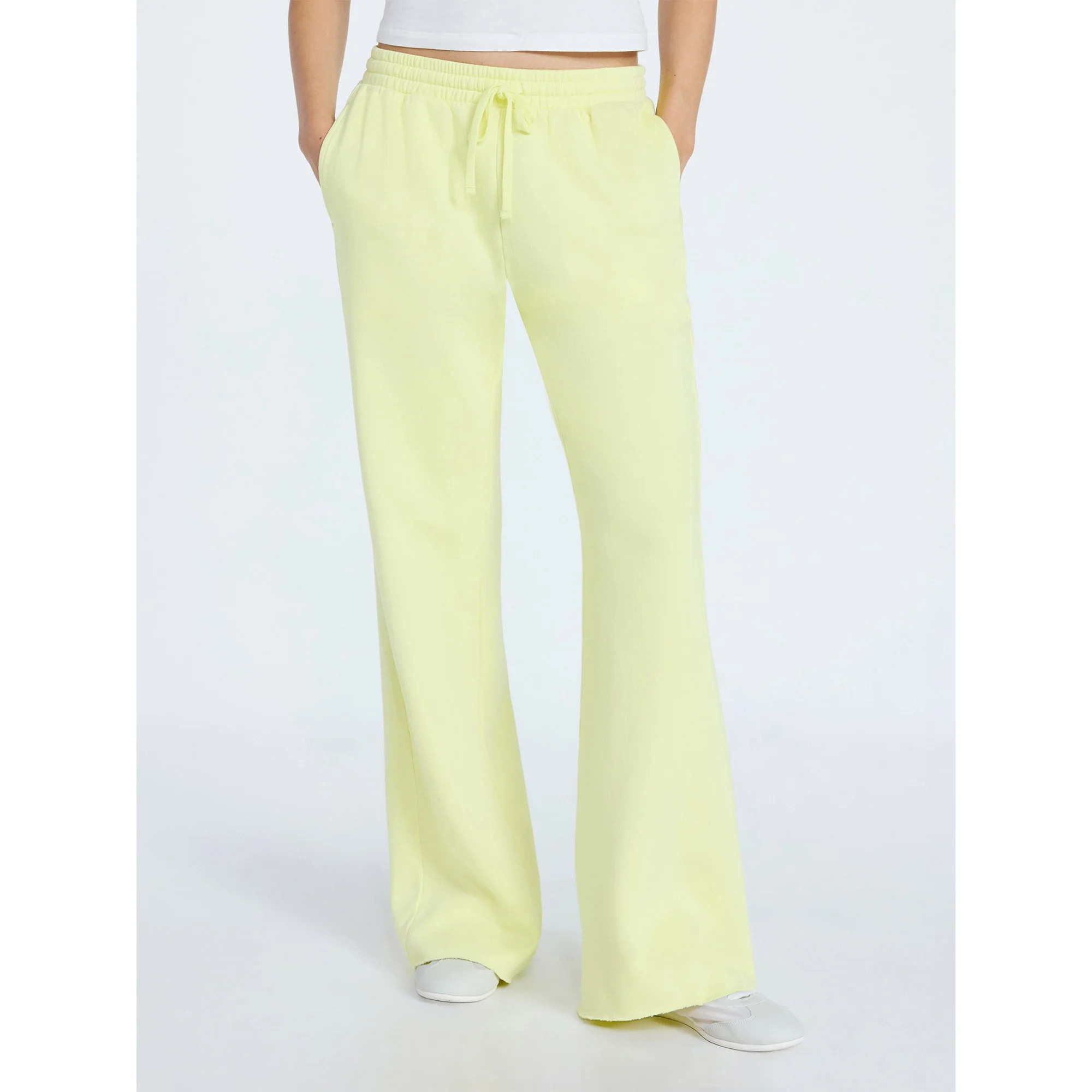 Scoop Women’s Mineral Washed Fleece Flare Leg Sweatpants, Sizes XS-XXL | Walmart (US)