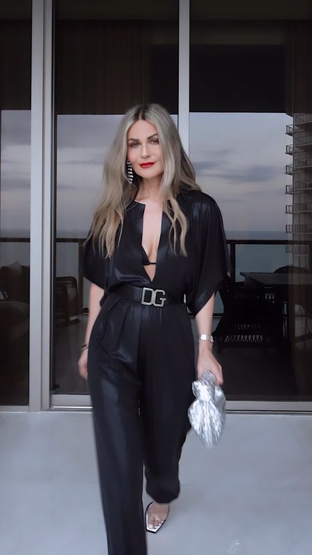 What i wore on a night out in 
Miami.
Jumpsuit true to size and i wear a size small