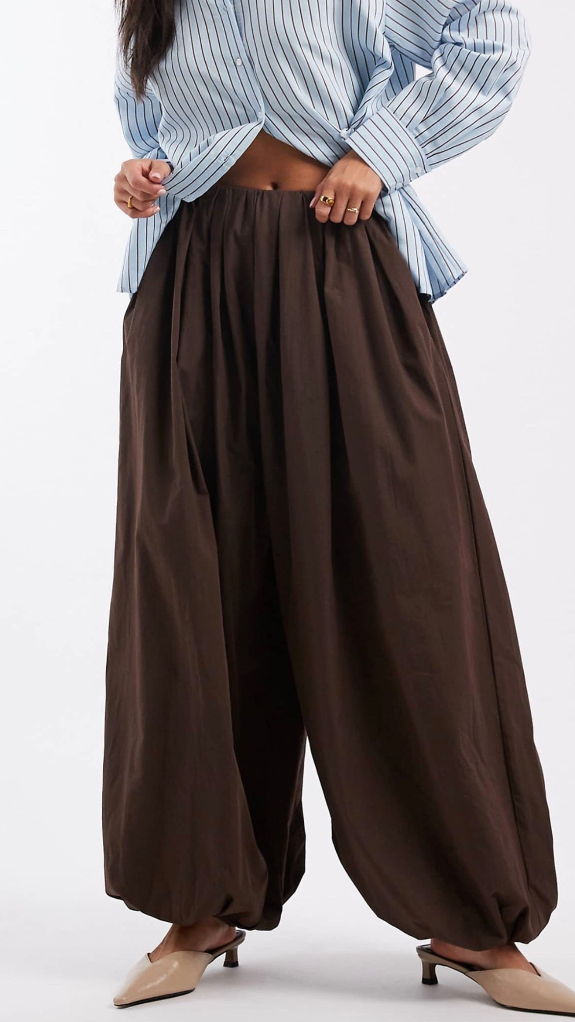 These ASOS balloon pants are so fly and can be styled so many ways! They are on sale too!

#LTKSaleAlert #LTKMidsize