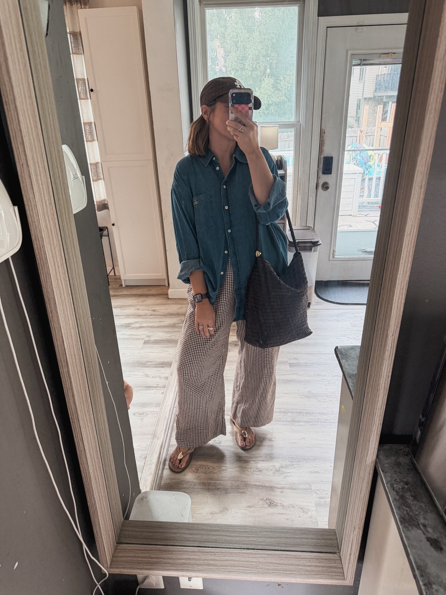 Large bin the pants and XL in the top

#LTKgrwm #LTKootd #LTKMidsize