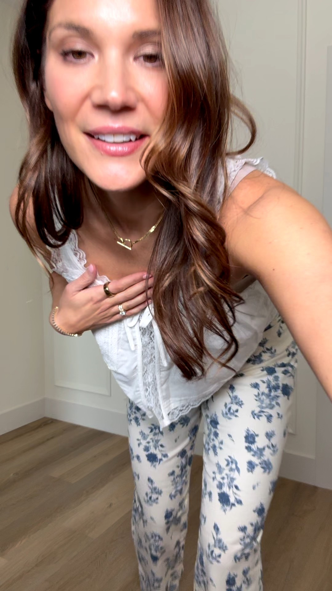 I am obsessed with these white and blue floral jeans!! They’re inexpensive and come in petite, regular, and tall sizing!! A 10/10! 

Old navy pants white jeans white and blue floral print pants spring break vacation outfit beach outfit Tall girl approved Stang and co

#LTKTravel #LTKootd #LTKTall