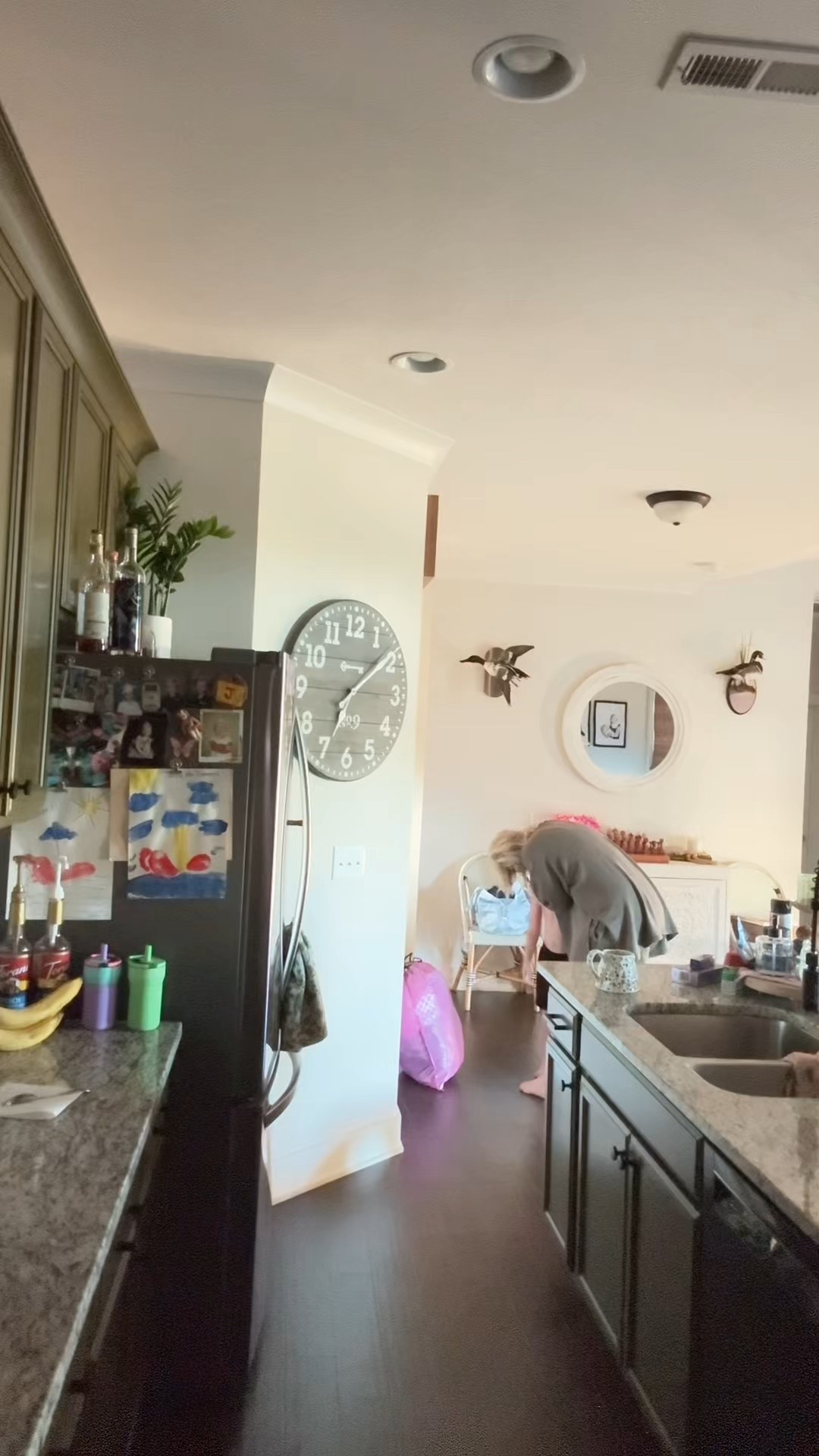 Spend Saturday morning with me getting some chores done around the house 

#ditl #vlog #dayinthelife #momvlog #mom 

#LTKFamily #LTKHome