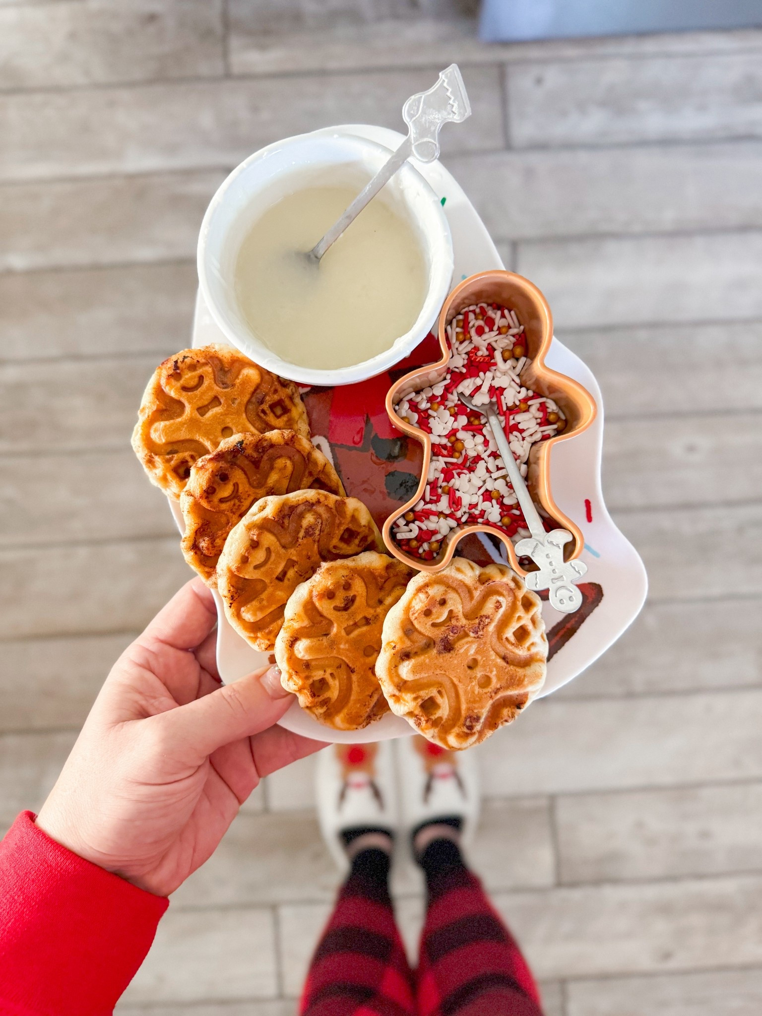 Tis the season for holiday waffles! 😋 The Christmas mini waffle makers are such a fun and easy way to create holiday magic! And they can be used with so much more than just waffles! 

Linking my favorites plus some other options! 



#LTKHoliday #LTKFamily #LTKSeasonal