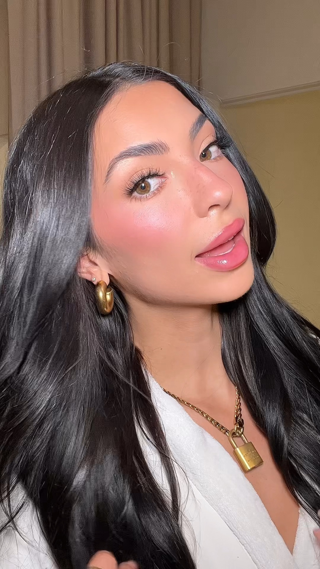 Patrick Ta blush and contour obsessed 

#LTKbeauty #LTKFestival #LTKVideo