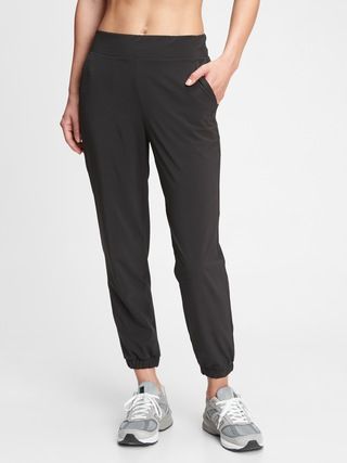 GapFit Recycled Runaround Everstretch Joggers | Gap (US)