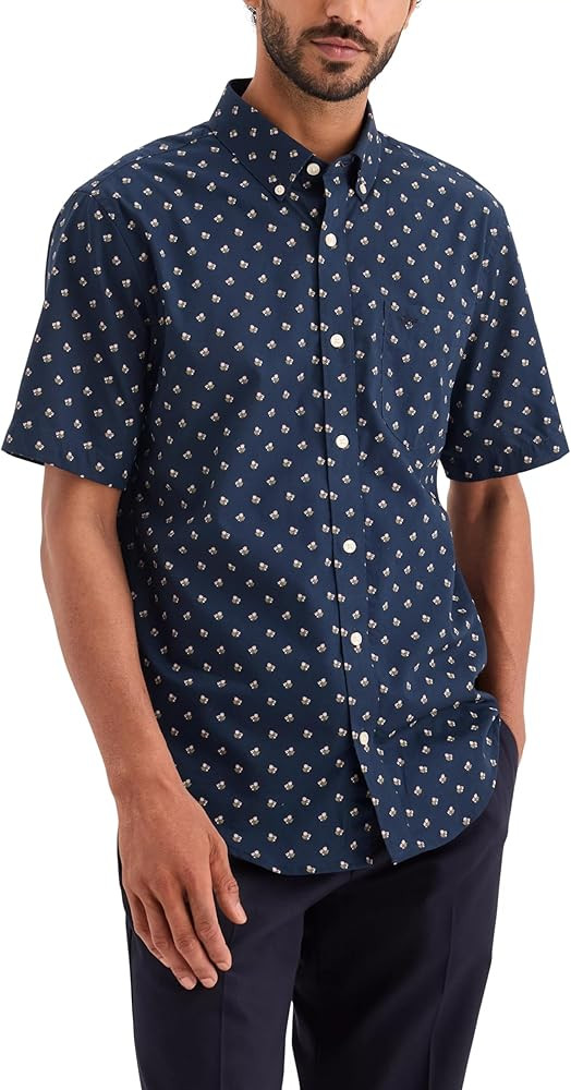 Dockers Men's Dockers® Men's Signature Shirt Short Sleeve Classic Fit with Stain Defender® | Amazon (US)