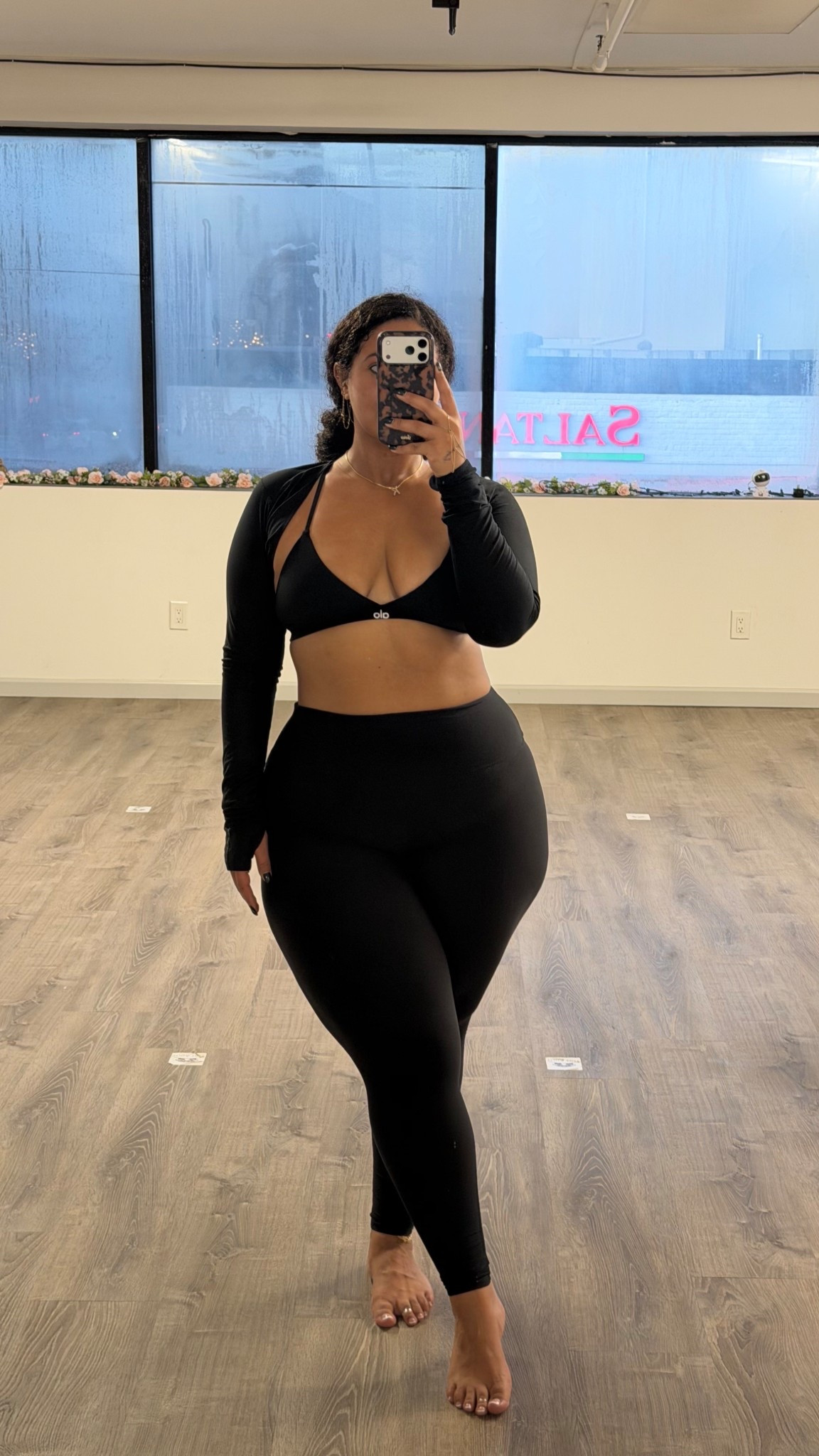 Workout outfit of the day 🖤 

Bottoms: xl
Top: medium


#LTKootd #LTKCyberWeek #LTKPlusSize