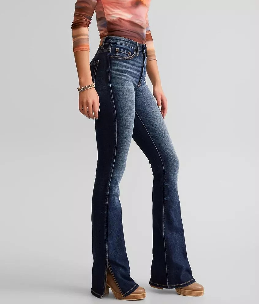 ExclusiveBillie Boot Stretch JeanBKEPrice $72.99Rated 4 out of 5 stars by 12 reviewers12 ReviewsW... | Buckle