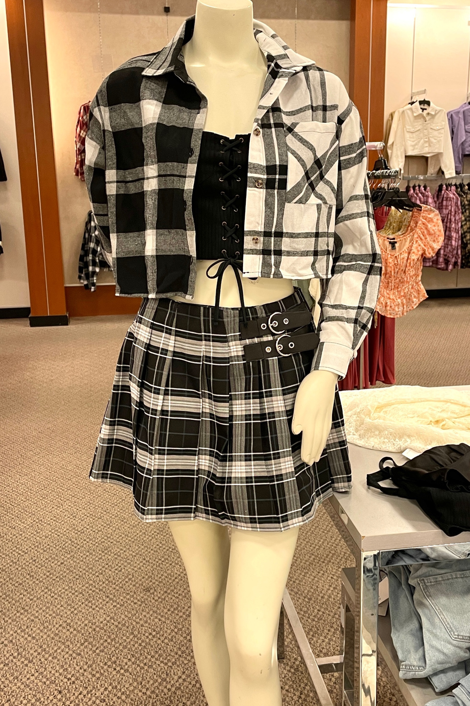 #flannel #croppedflannel #blackandwhite #schoolgirl #plaidminiskirt #halloween #costume #cosplay #tease #plaidskirtset #teen #juniors

#LTKGiftGuide 

#LTKcurves #LTKHalloween