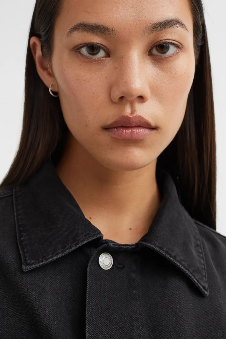 Oversized denim jacket | H&M (UK, MY, IN, SG, PH, TW, HK)