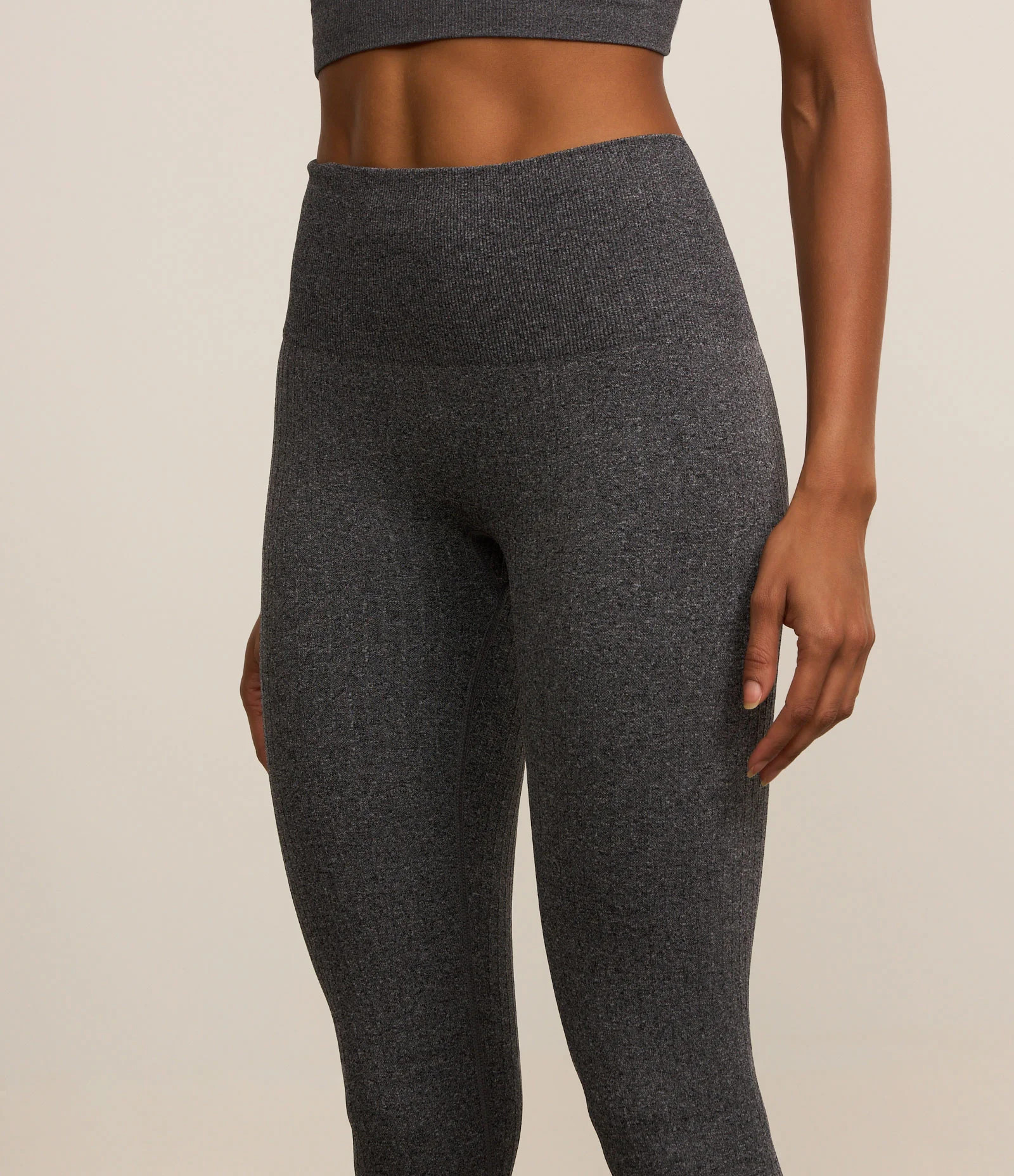 Calça Legging Esportiva Canelada Sem Costura com Cintura Alta Cinza - Lojas Renner | Renner (BR)