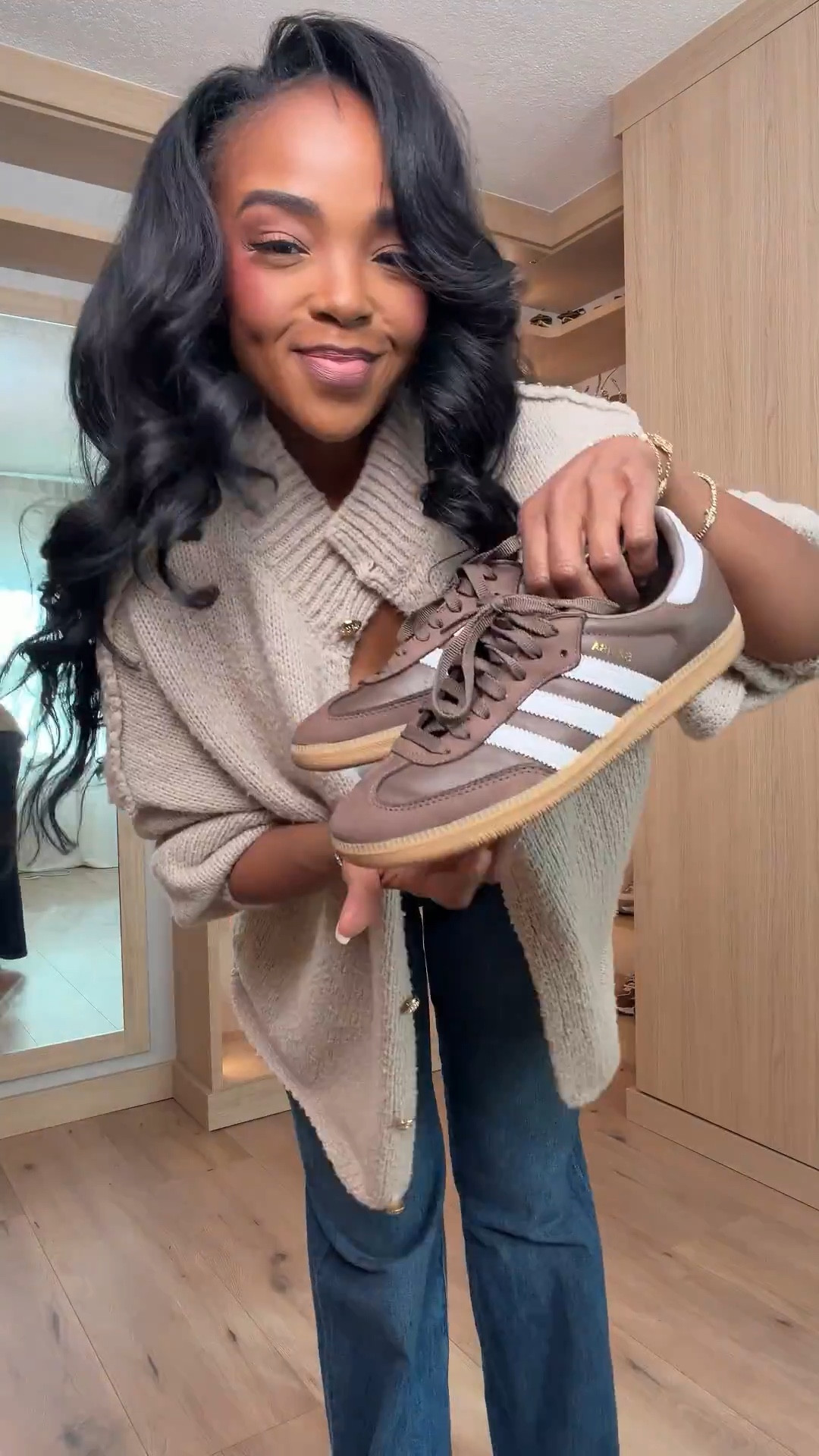 It’s all about the sneakers with these looks! Simple, easy and ready for the day 🤌🏼
Everything is linked below 🤍

These are the looks I reach for when I want to be comfortable but not sloppy. Clean layers, flattering denim, tailored trousers, soft bodysuits, lightweight outerwear… and sneakers that actually finish the outfit instead of taking away from it.

Outfit breakdown:
• Long trench + tee + leggings = off-duty but elevated
• Cardigan + tube top + denim = casual but feminine
• Oversized denim + sweats = comfy travel day look
• Structured trousers + long coat = errands to meetings

The key is balance — fitted on top, relaxed on bottom… or structured with something soft. That’s what keeps it looking intentional.

If an item shows in a different color, still click it — the same silhouette is usually available in multiple shades.

Everything is linked below.
Wearing size Small.
5’4” | 140 lbs | 36D | 36-27-40

#LTKgrwm #LTKPetite #LTKmomlife