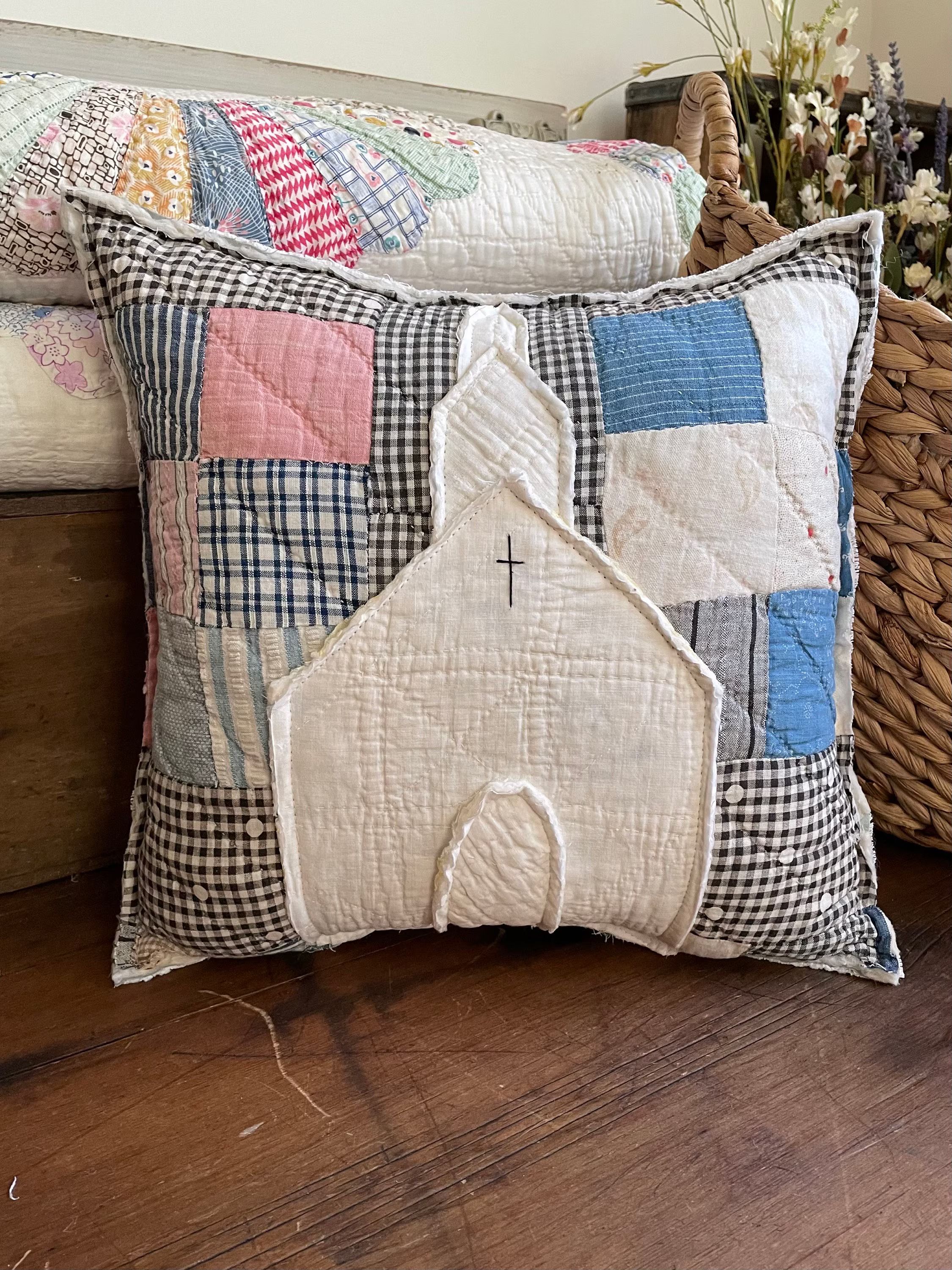 Vintage Quilt Applique Pillow, Cottagecore, Repurposed Quilt, Farmhouse Decor Decorative Pillow, ... | Etsy (US)
