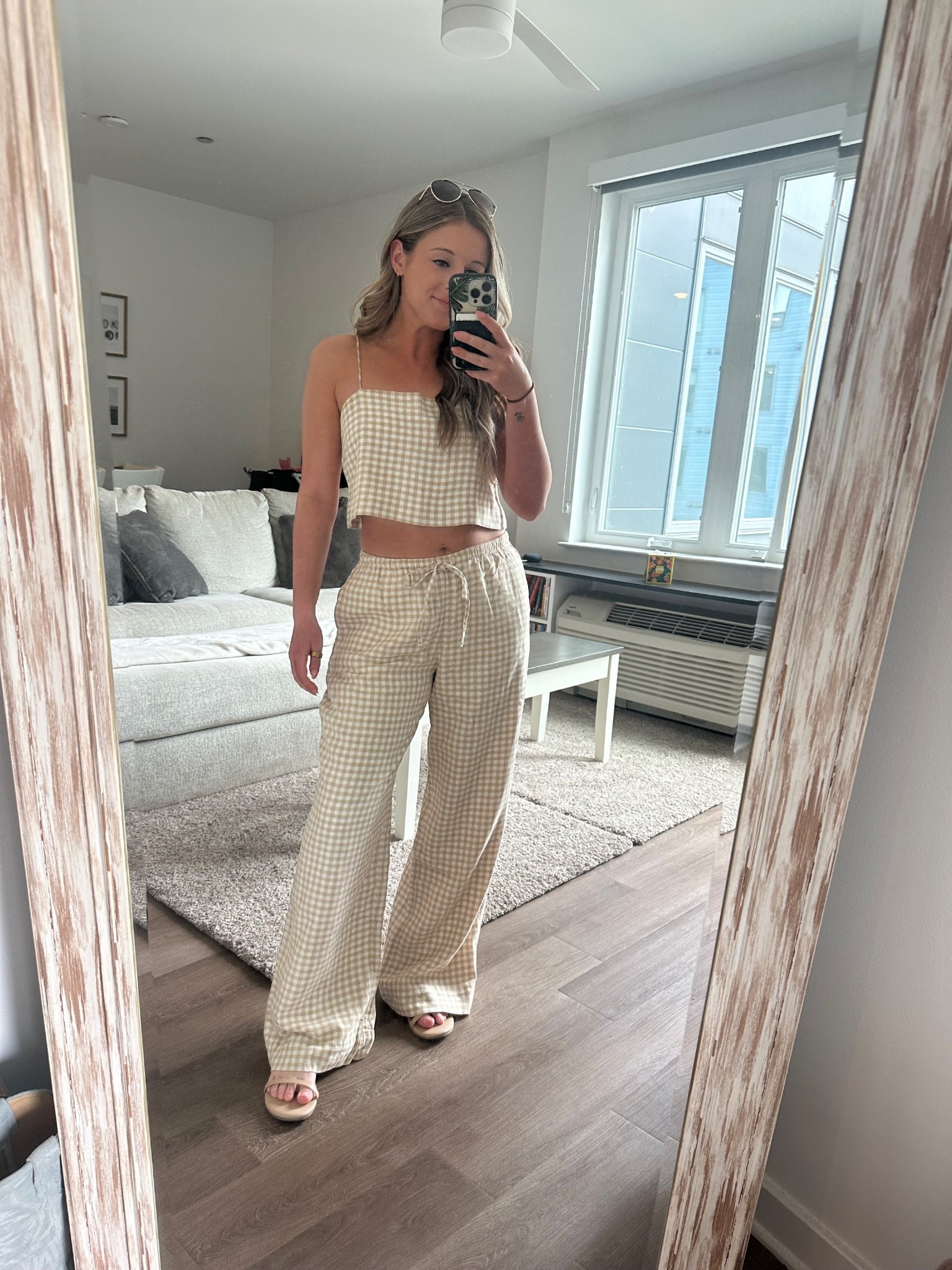 Utterly obsessed with this set 

#LTKSeasonal #LTKStyleTip